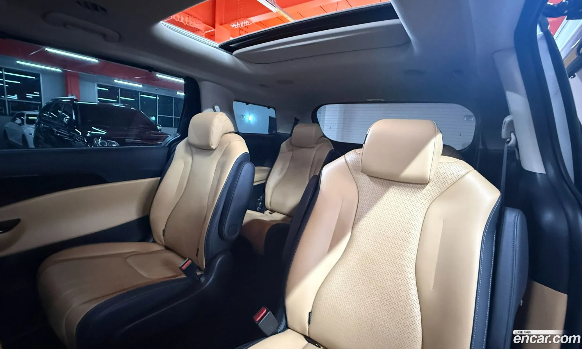 Kia Carnival 2023 — 14