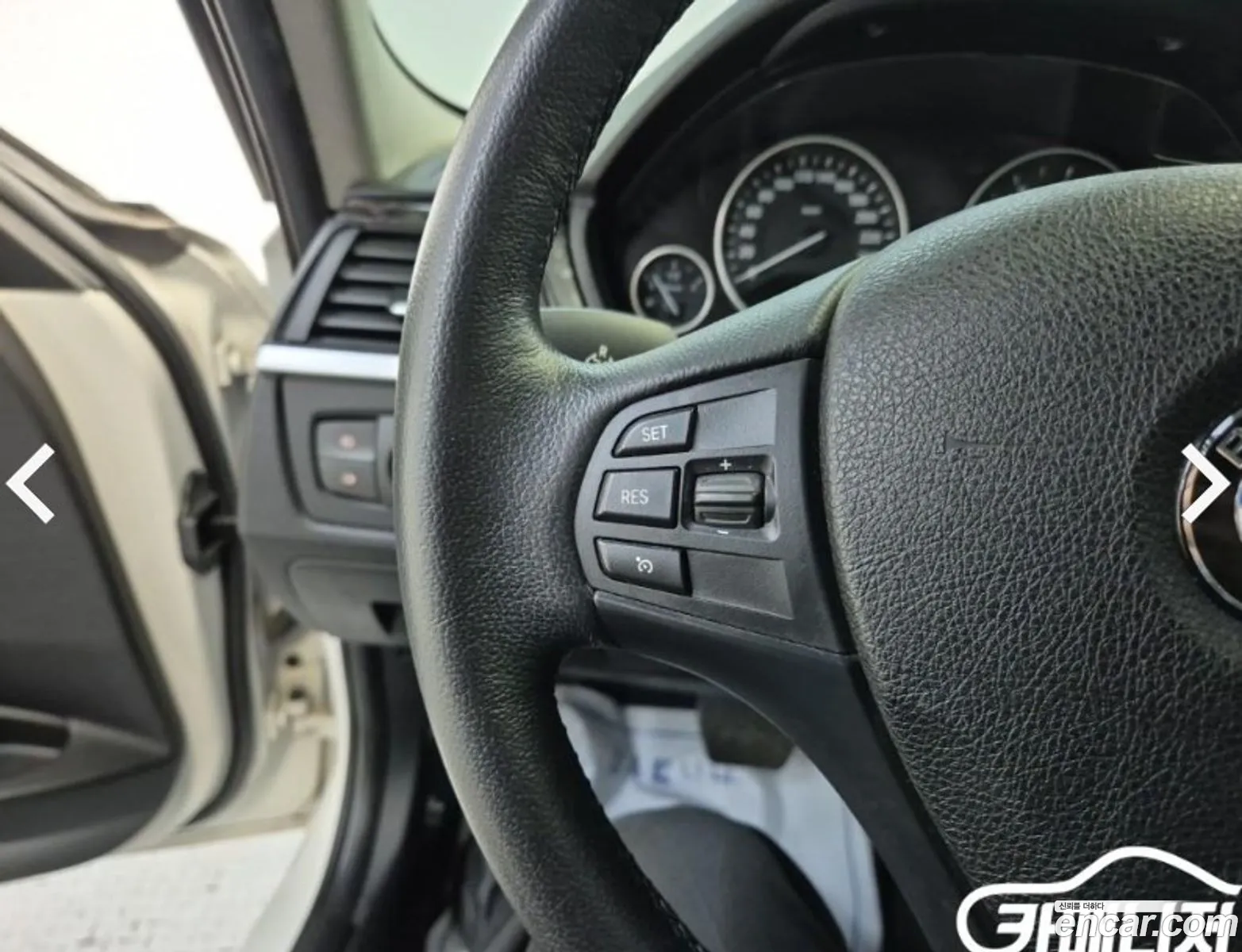 BMW 3 Series 2012 — 3