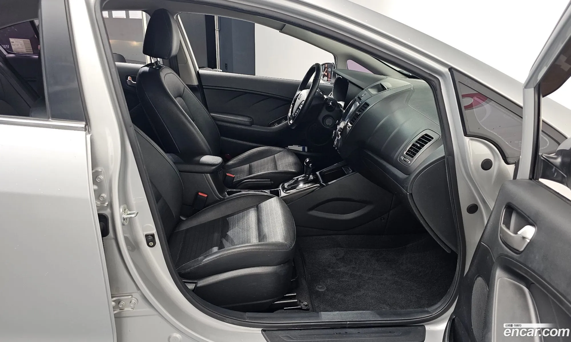 Kia K3 2016 — 19