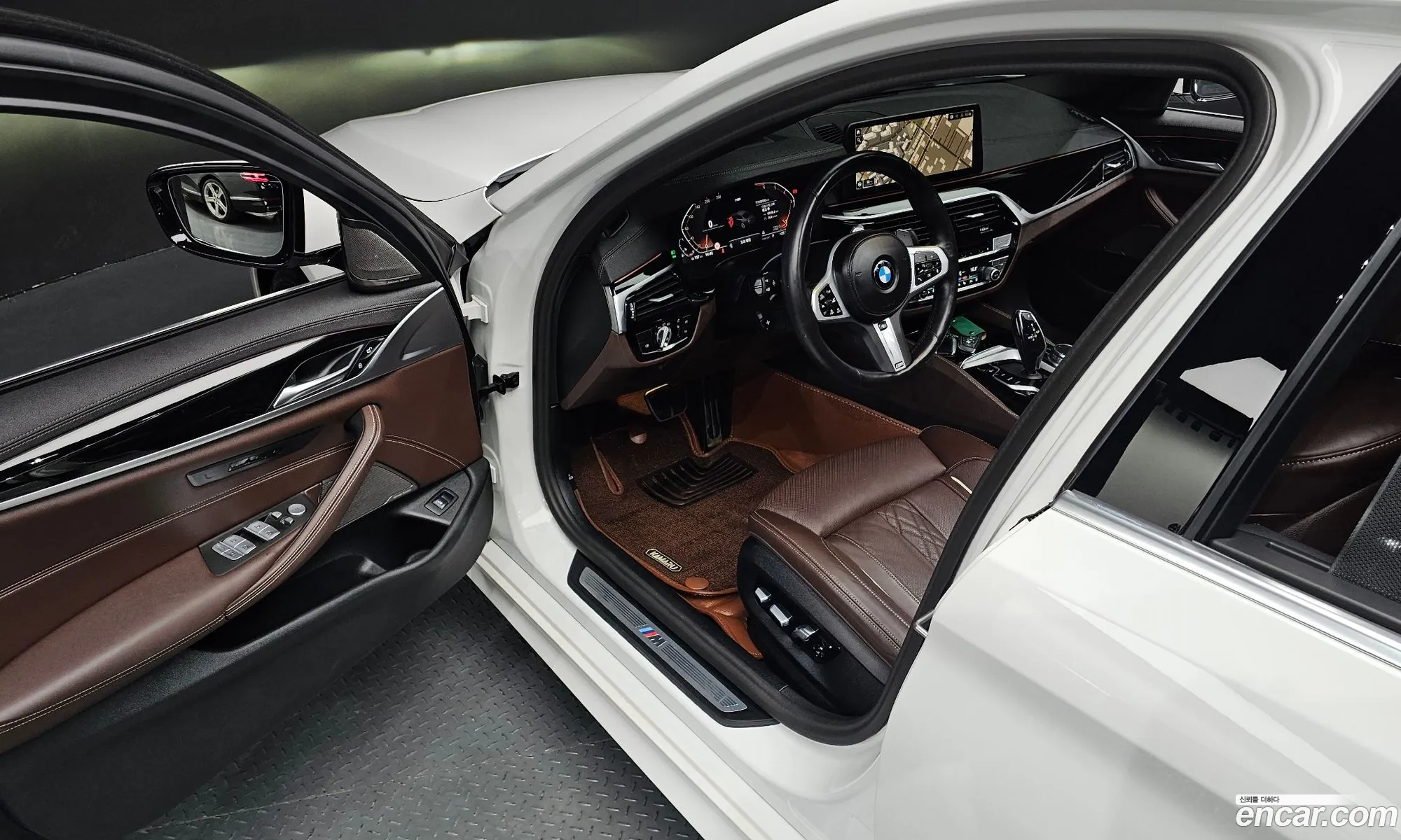 BMW 5 Series 2023 — 30