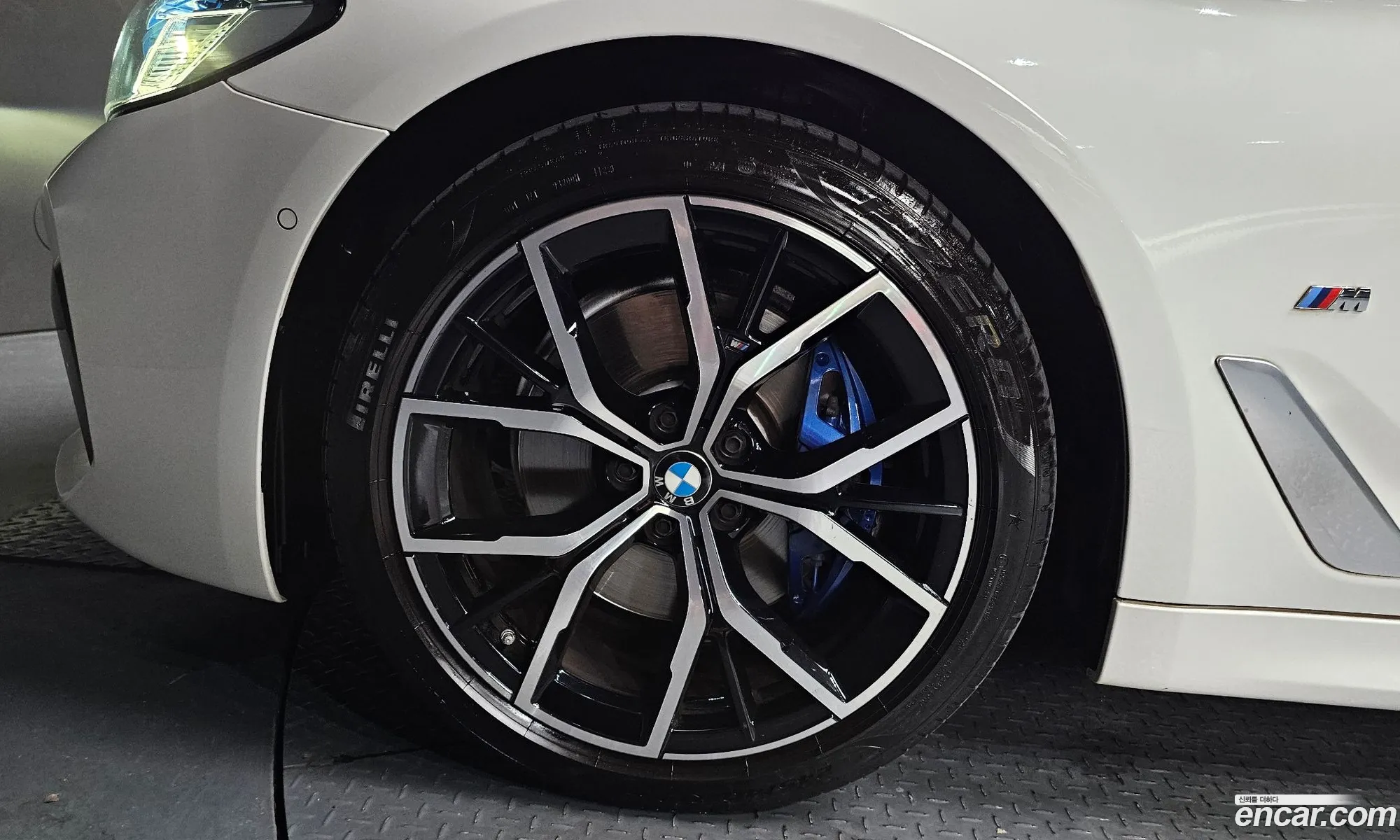 BMW 5 Series 2023 — 13