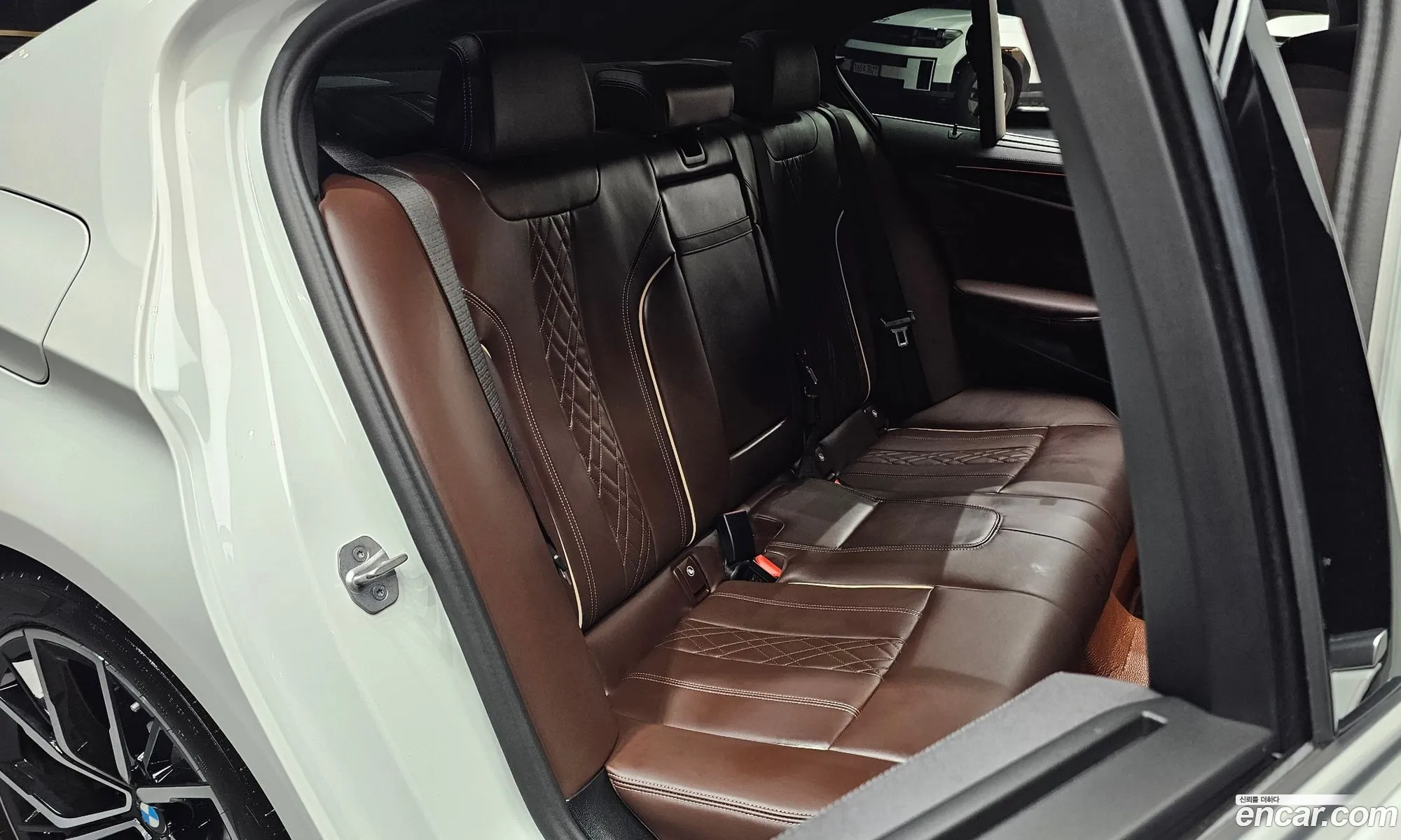 BMW 5 Series 2023 — 16