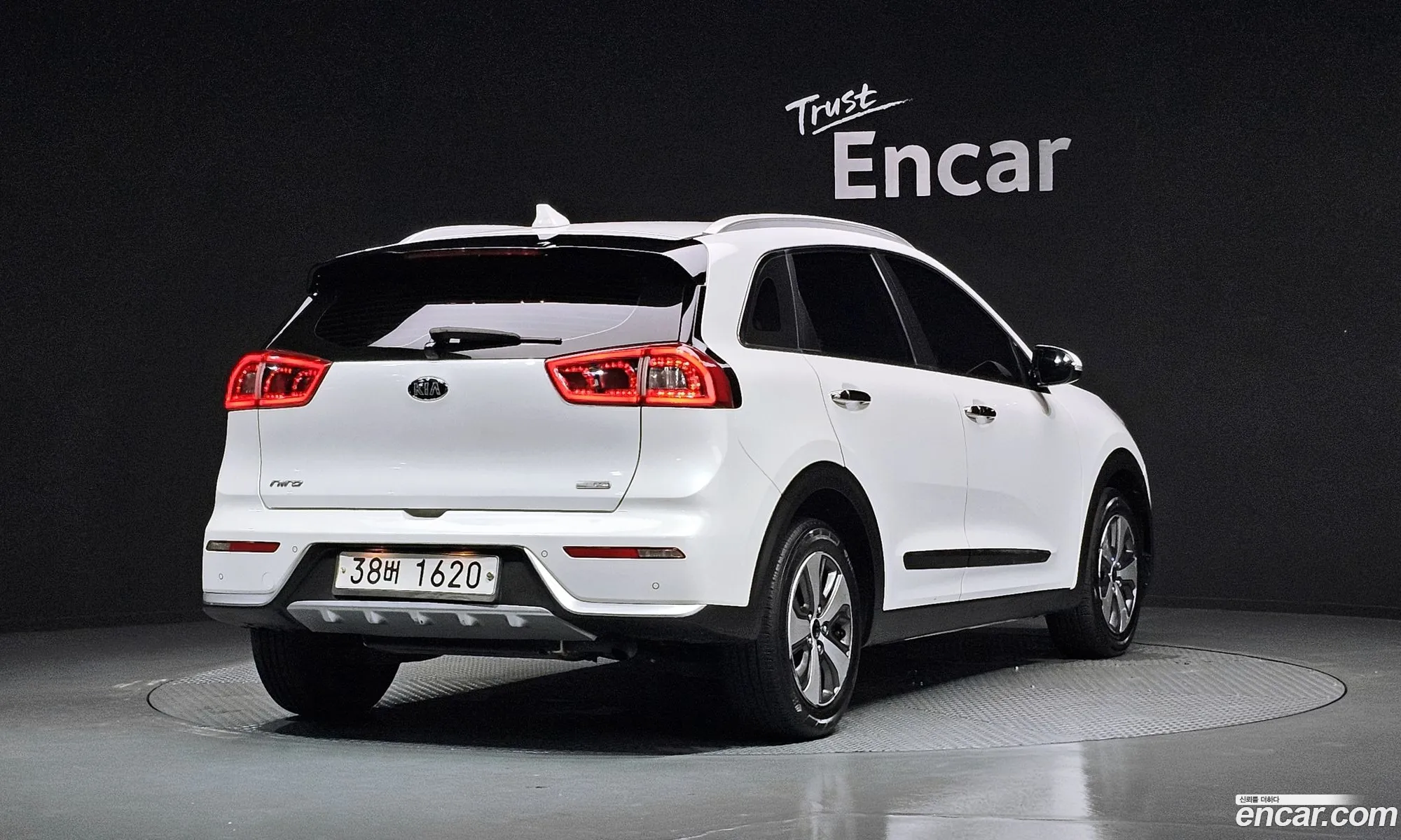 Kia Niro 2017 — 8