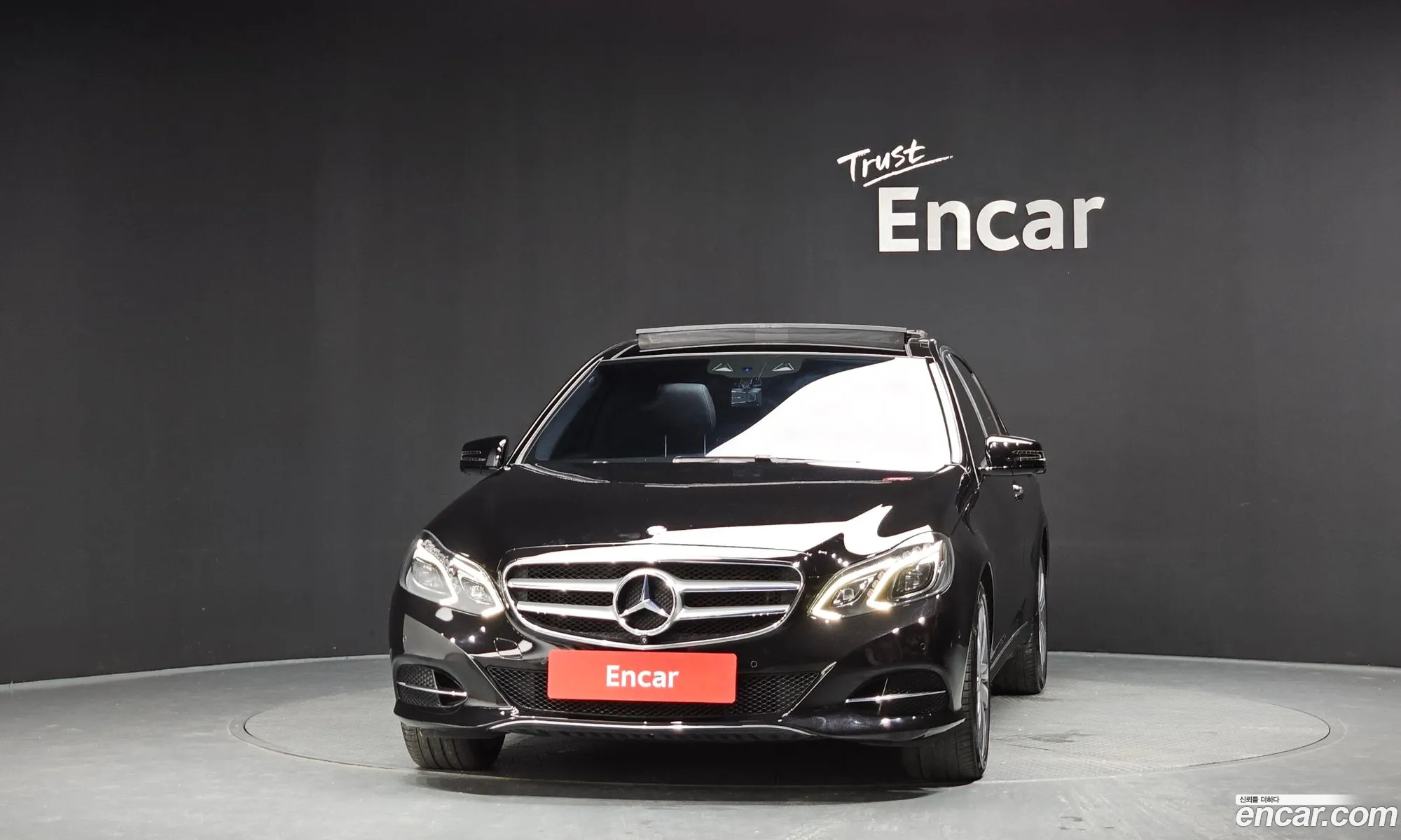 Mercedes-Benz E-Class W212 2015 WDDHF8BB3GB239996 — 10