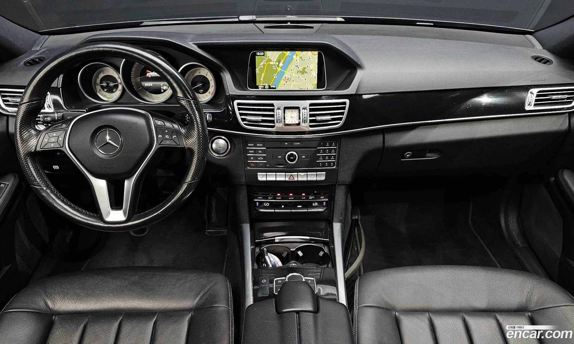 Mercedes-Benz E-Class W212 2015 WDDHF8BB3GB239996 — 17