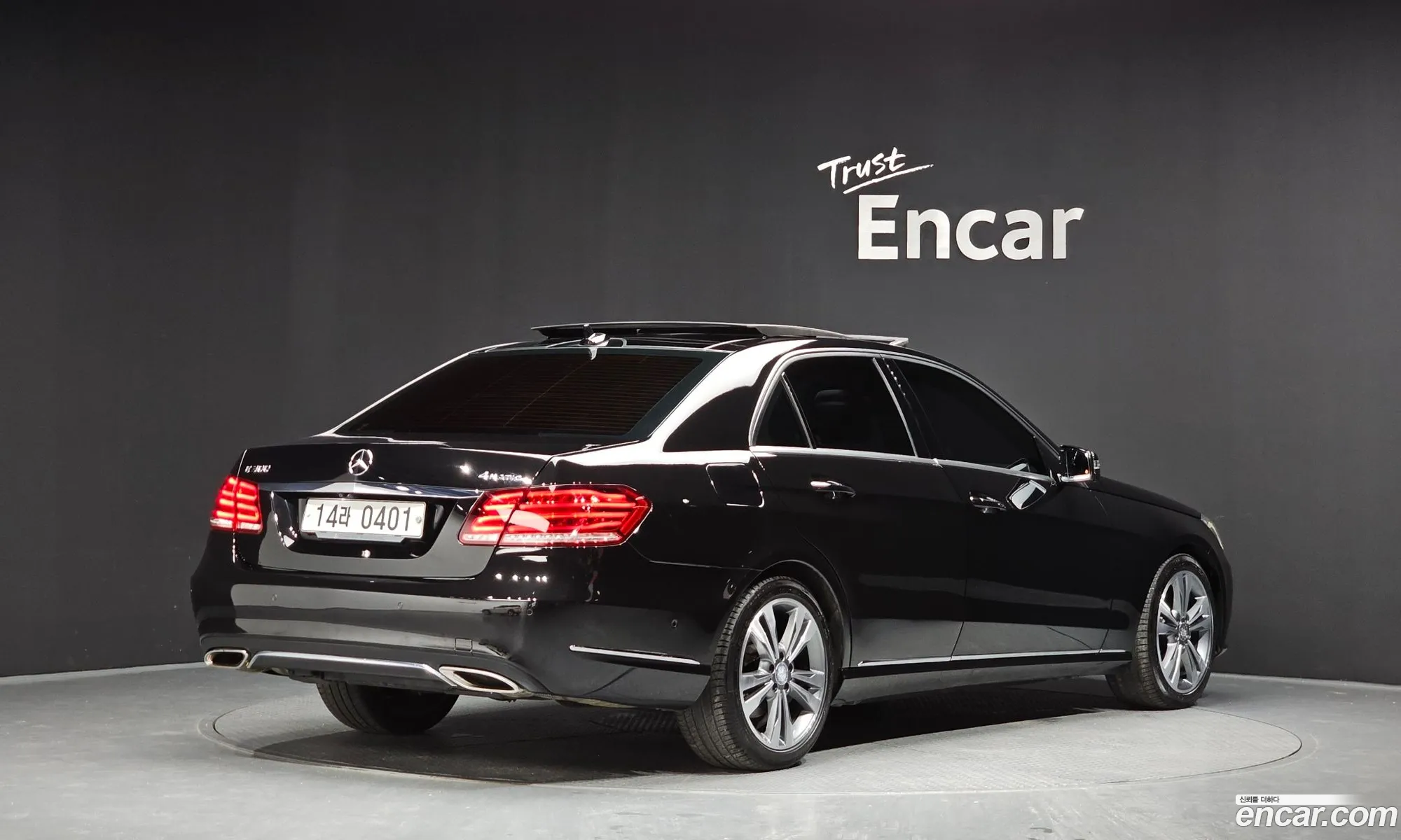Mercedes-Benz E-Class W212 2015 WDDHF8BB3GB239996 — 3