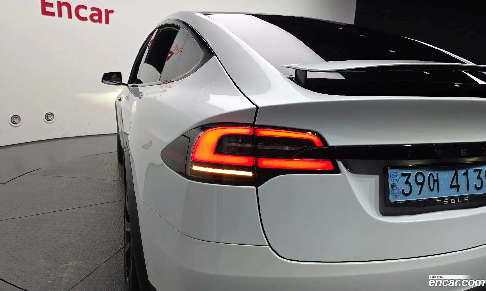 Tesla Model X 2023 — 4