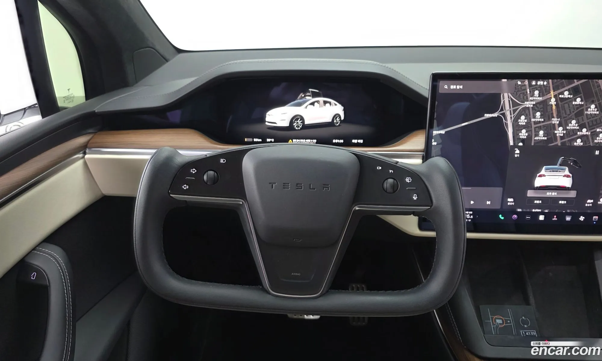 Tesla Model X 2023 — 2