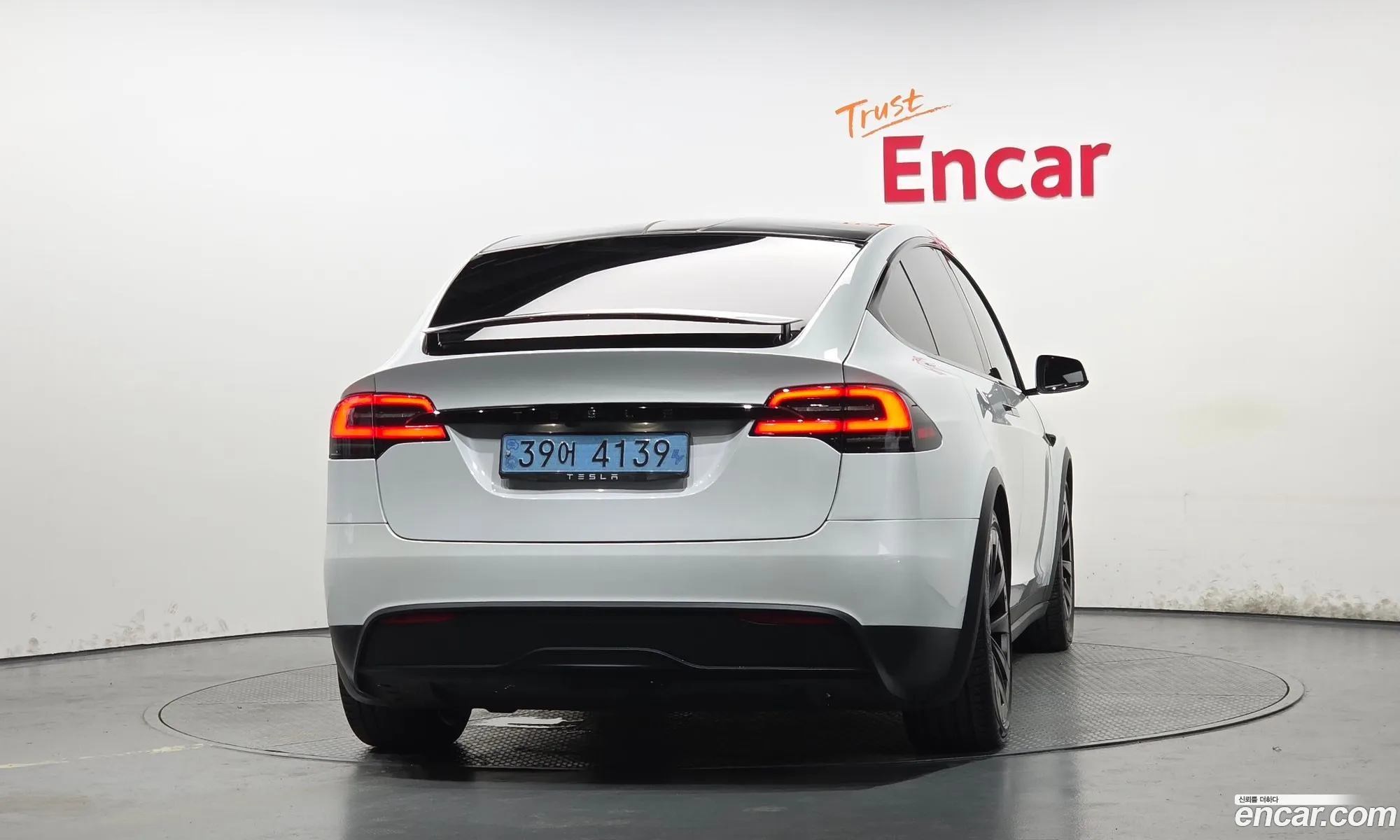 Tesla Model X 2023 — 20