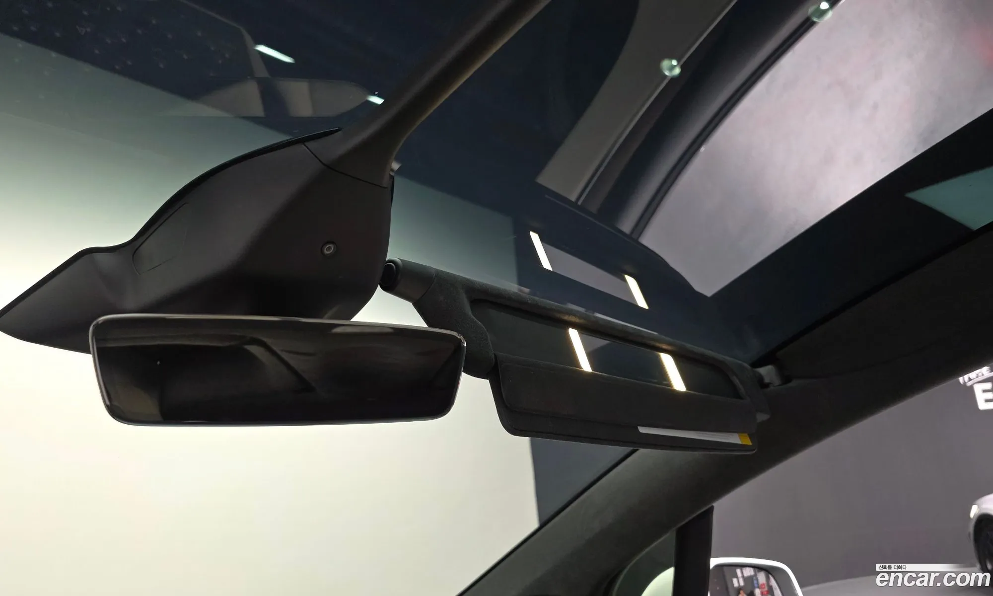 Tesla Model X 2023 — 13