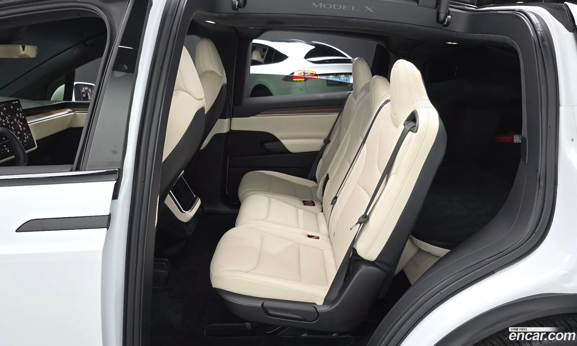 Tesla Model X 2023 — 5