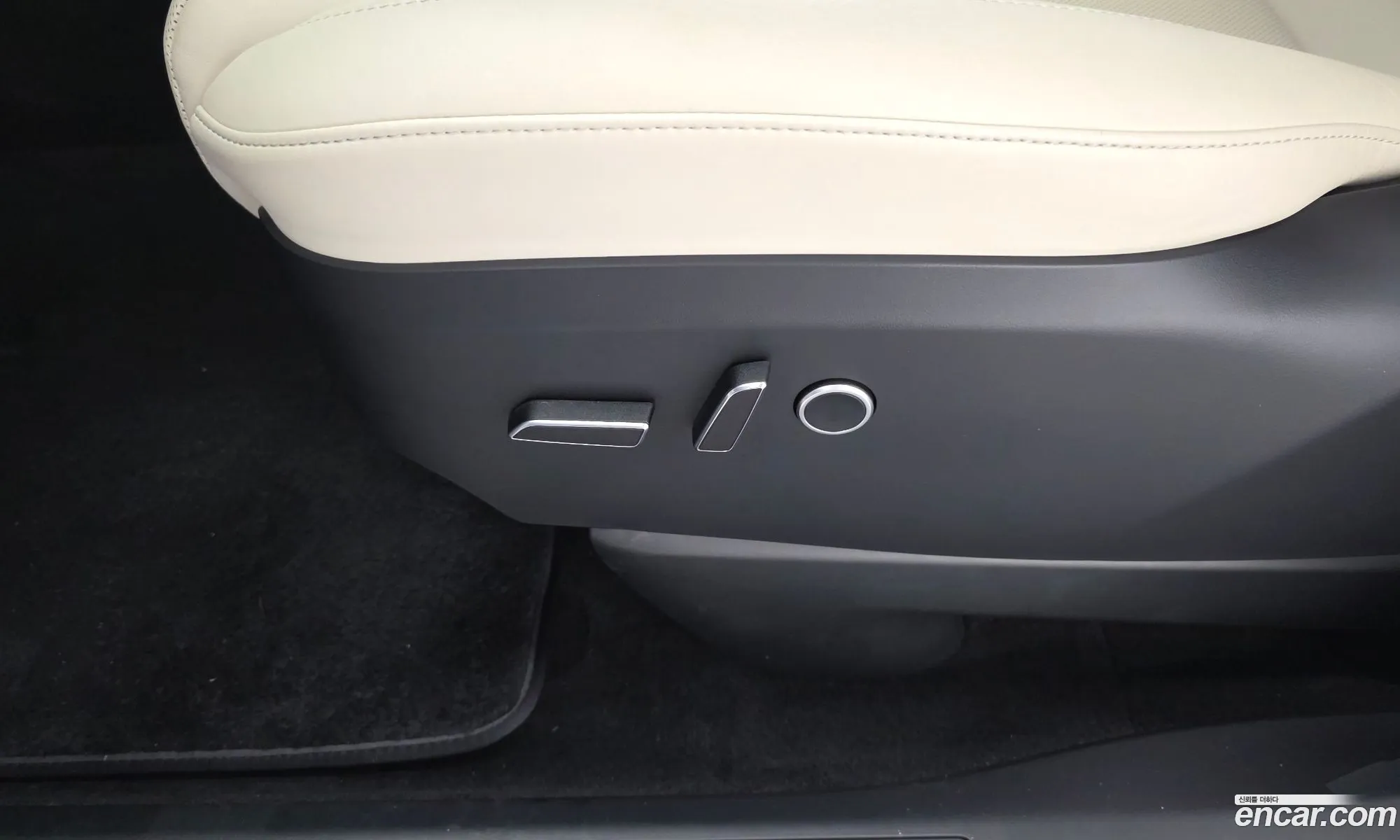 Tesla Model X 2023 — 9