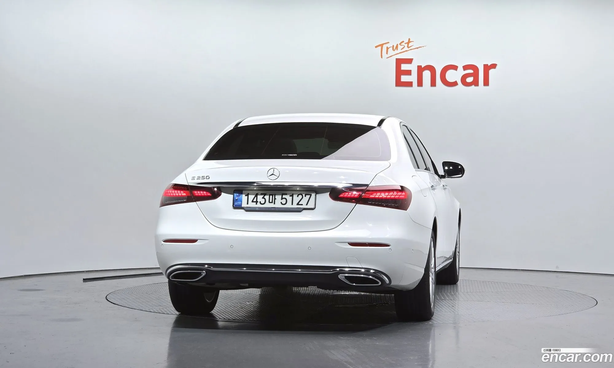 Mercedes-Benz E-Class W213 2021 — 13