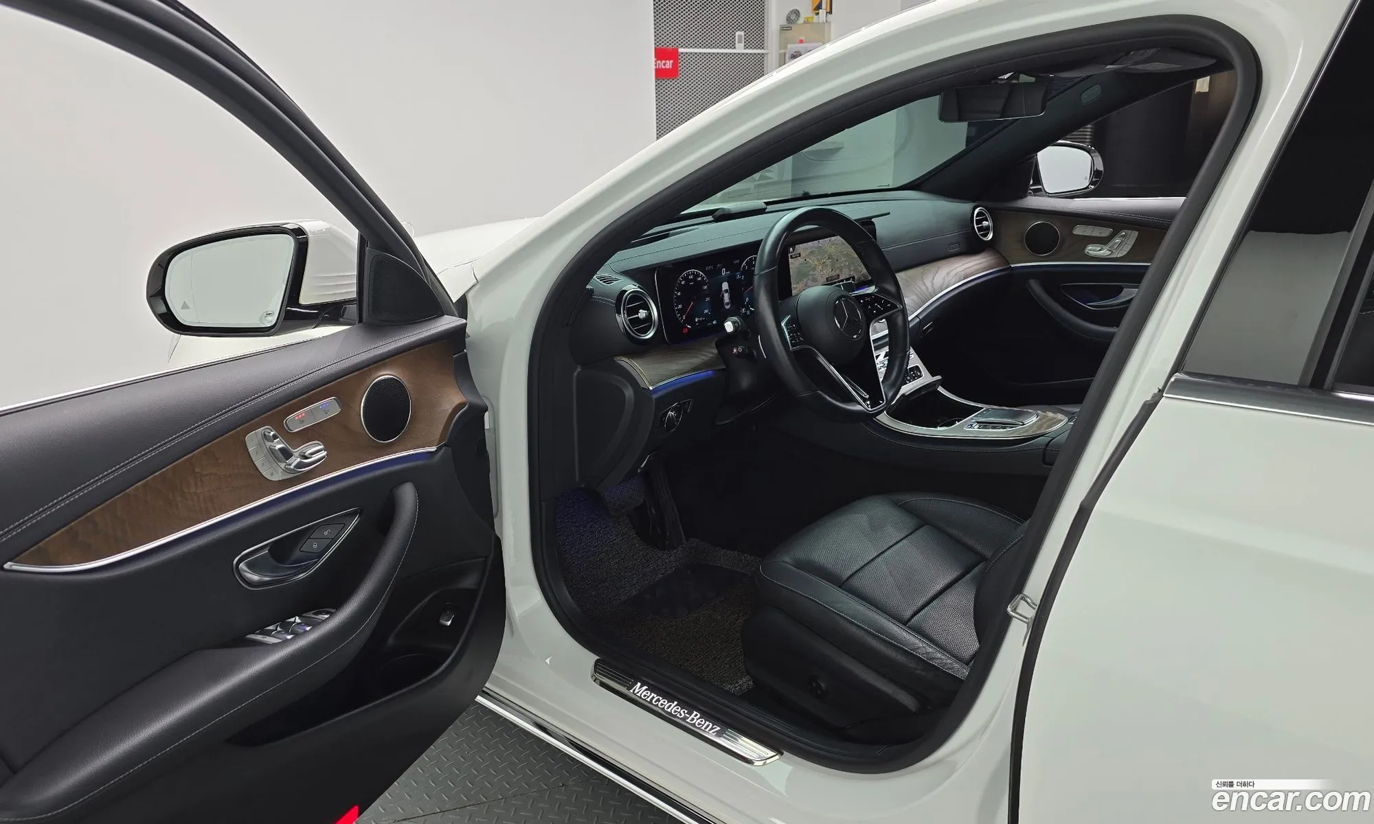 Mercedes-Benz E-Class W213 2021 — 16
