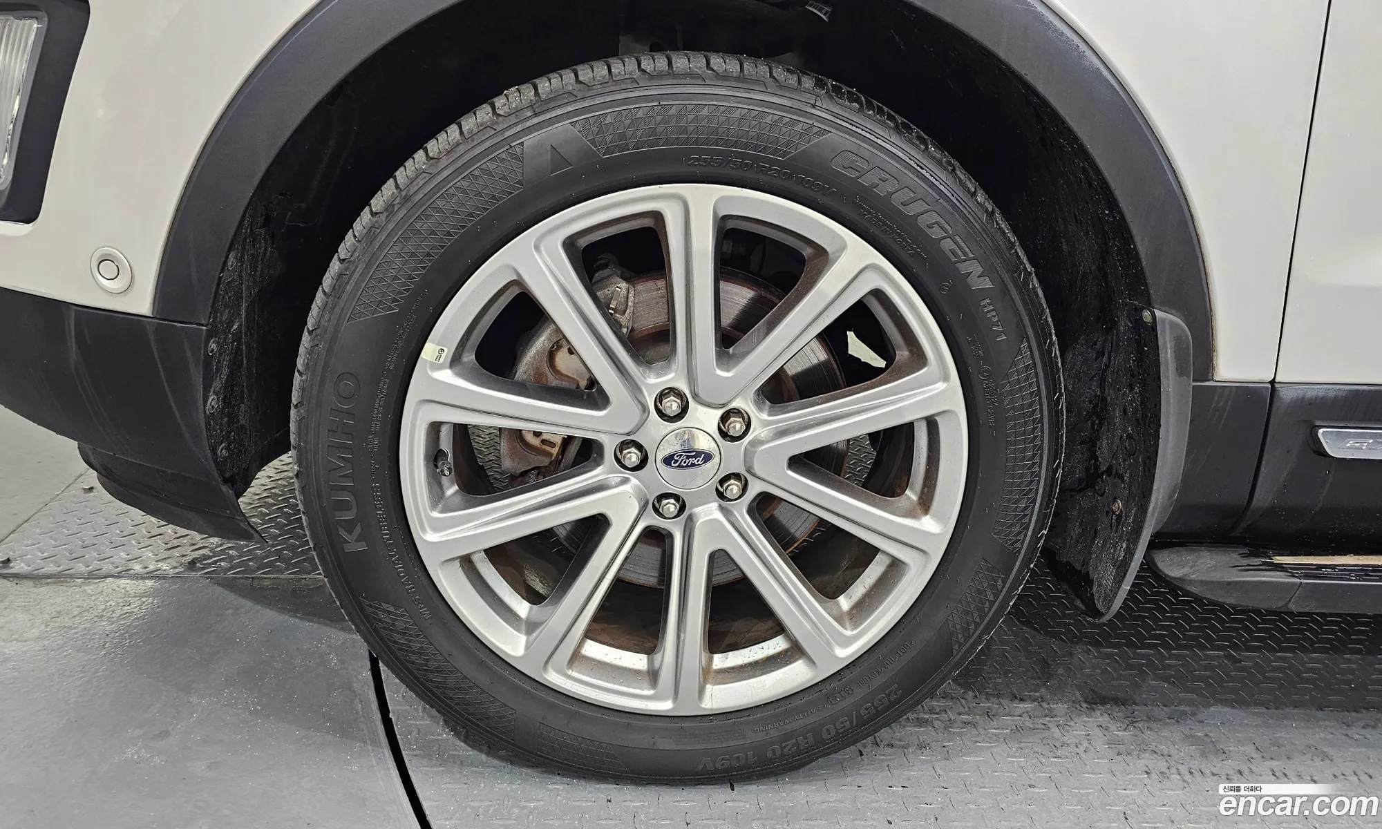 Ford Explorer 2017 1FM5K8FH0HGA83066 — 22
