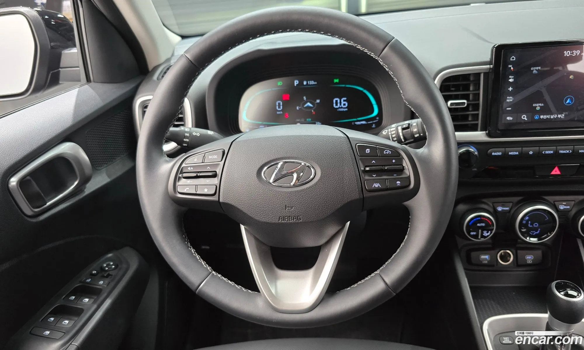 Hyundai Venue 2025 — 31