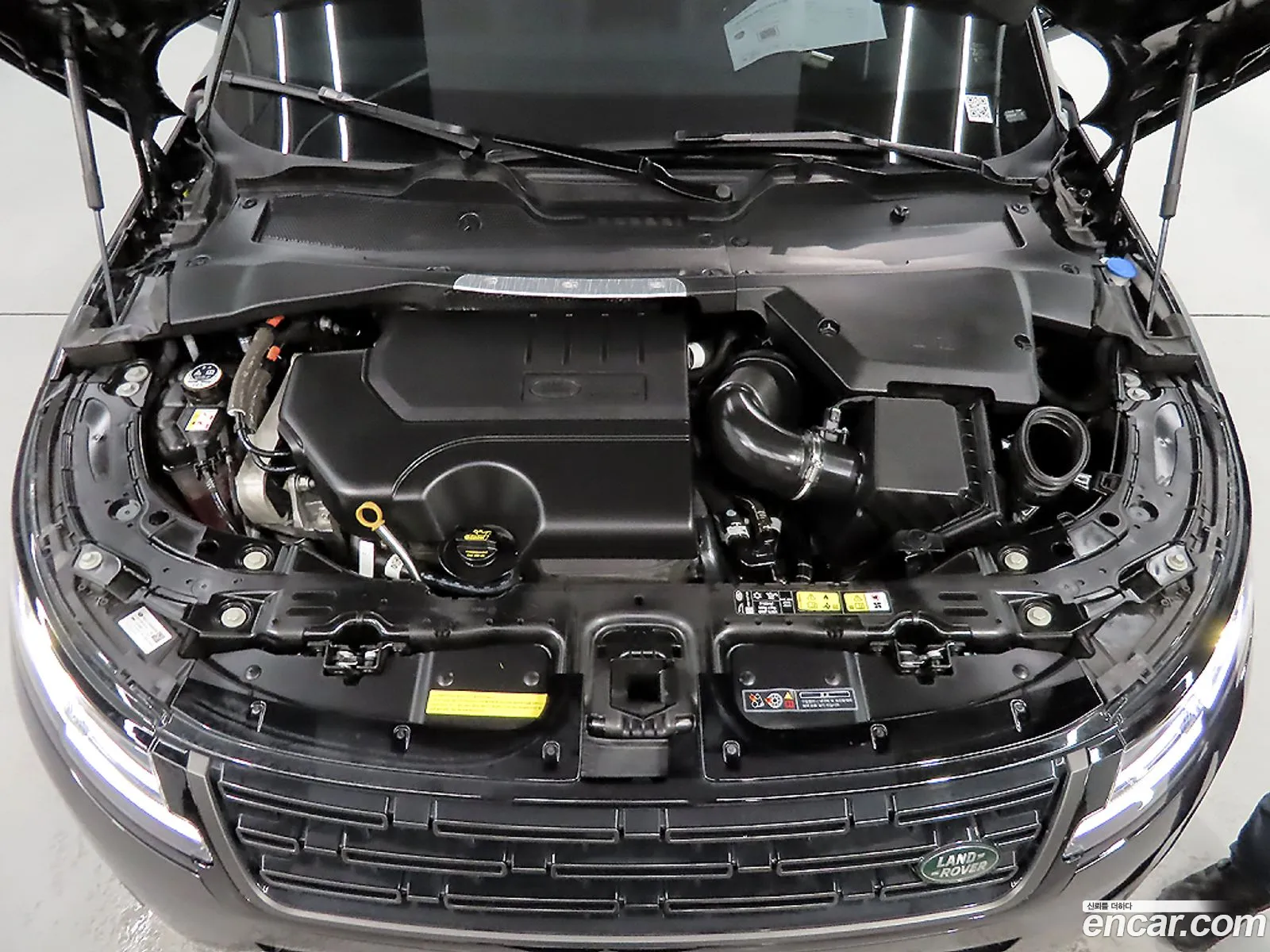 Land Rover Range Rover Evoque 2025 — 13