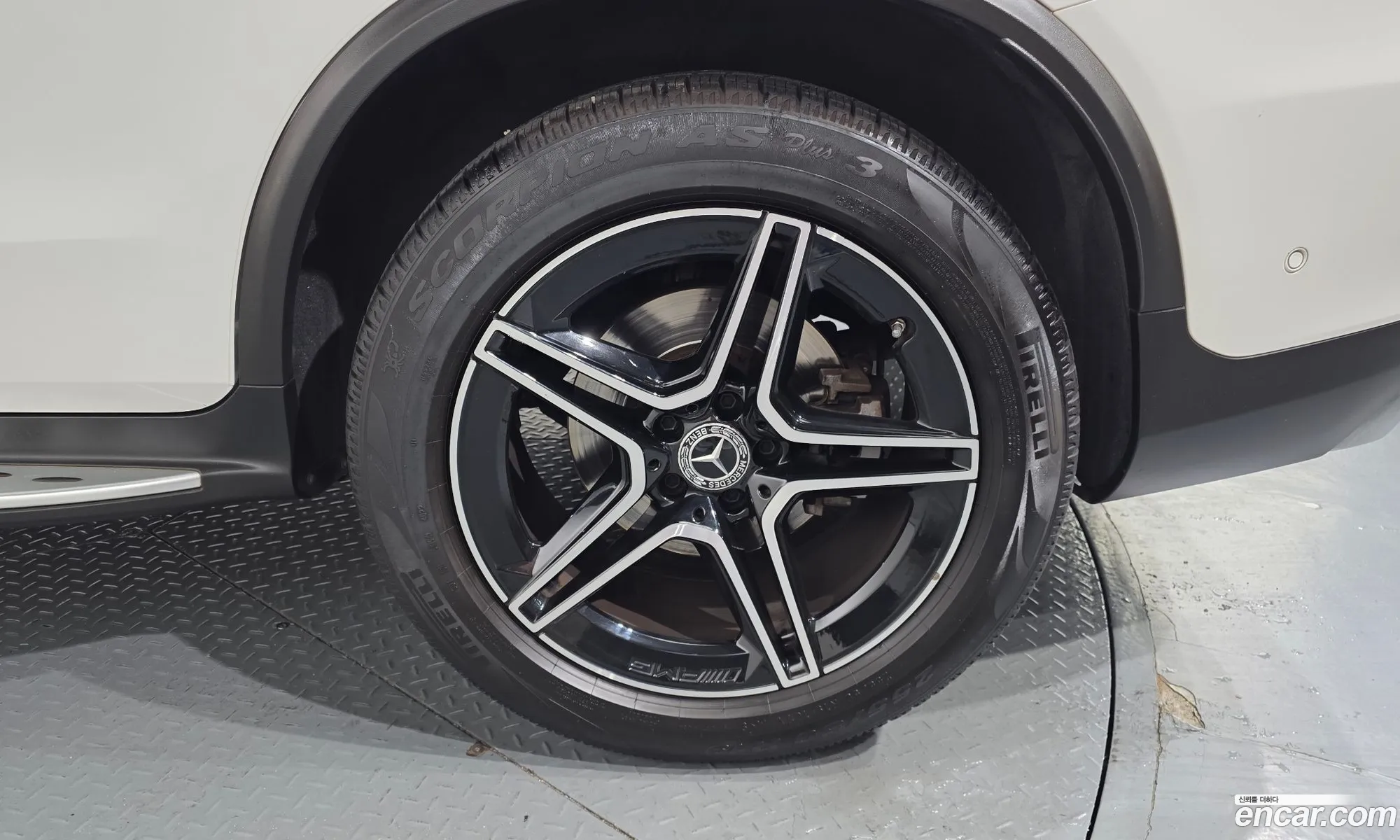 Mercedes-Benz GLC-Class X253 2020 — 24