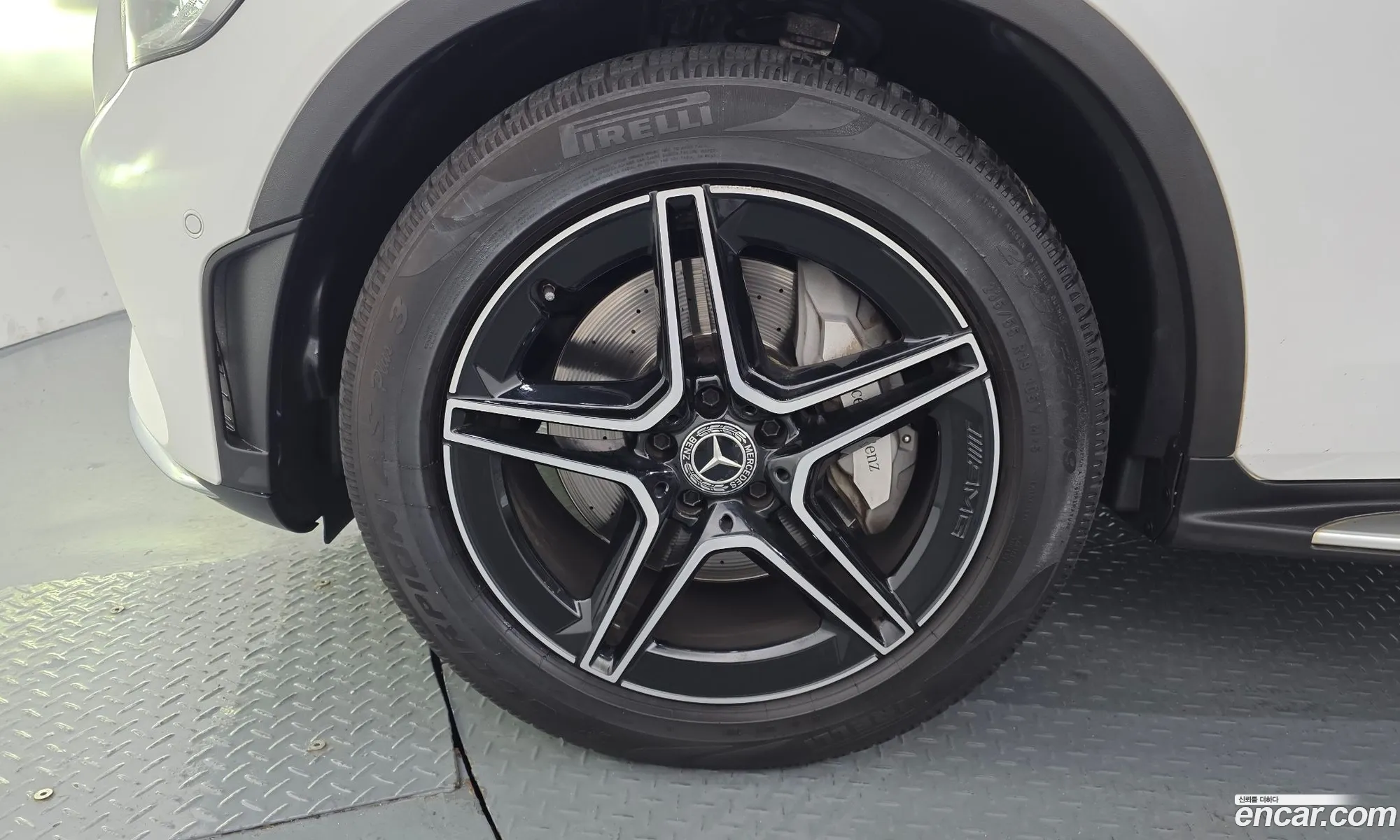 Mercedes-Benz GLC-Class X253 2020 — 23