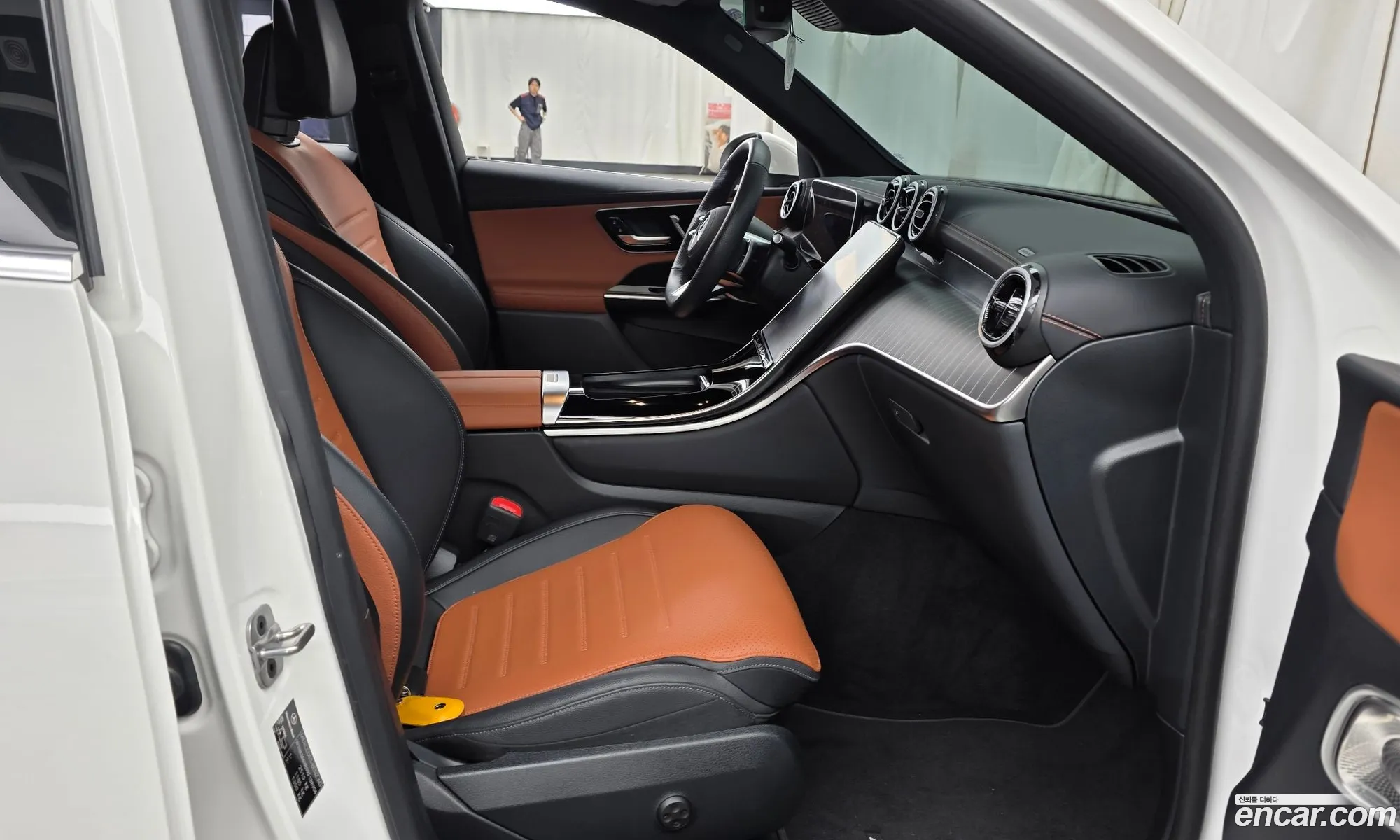 Mercedes-Benz GLC-Class X254 2024 — 23