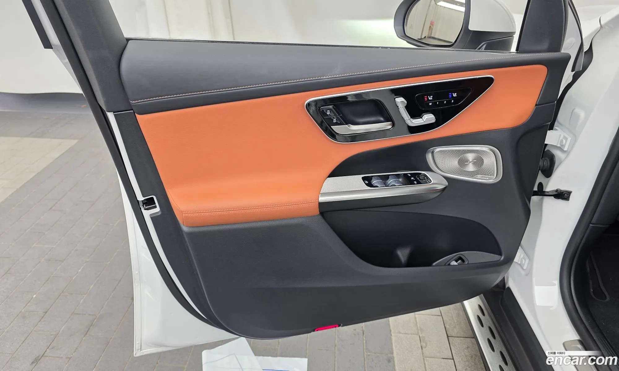 Mercedes-Benz GLC-Class X254 2024 — 25
