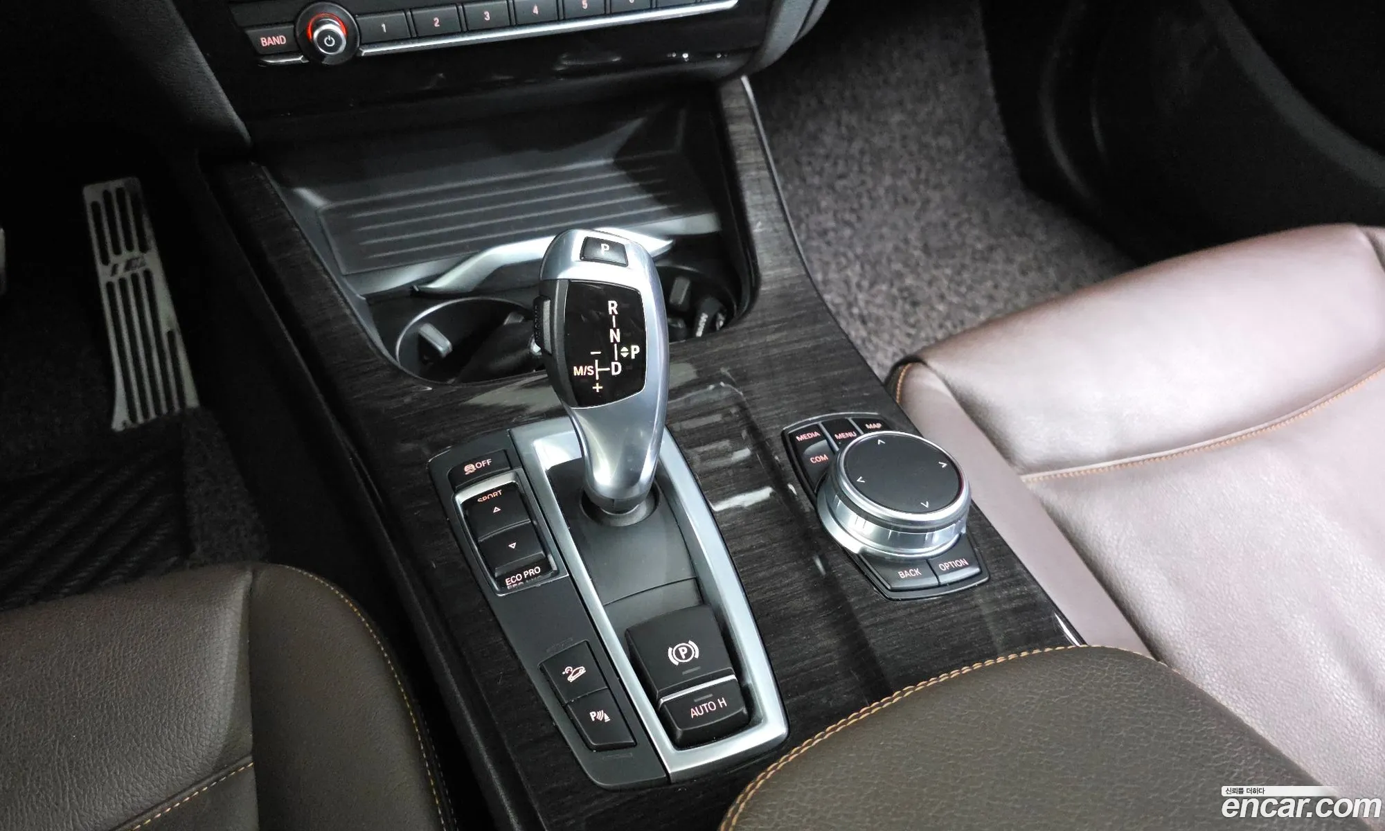 BMW X4 2017 WBAXX1102H0W05497 — 18