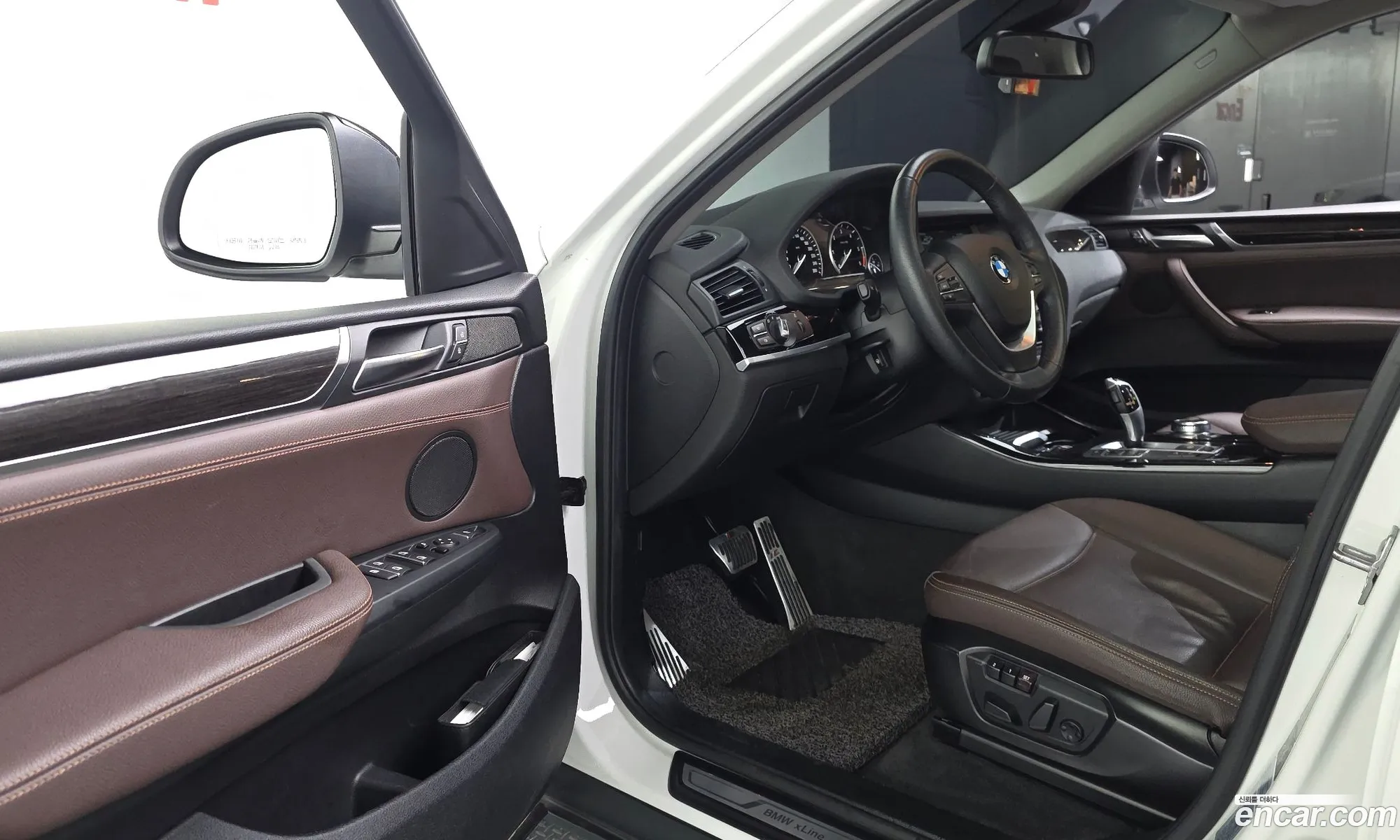 BMW X4 2017 WBAXX1102H0W05497 — 16