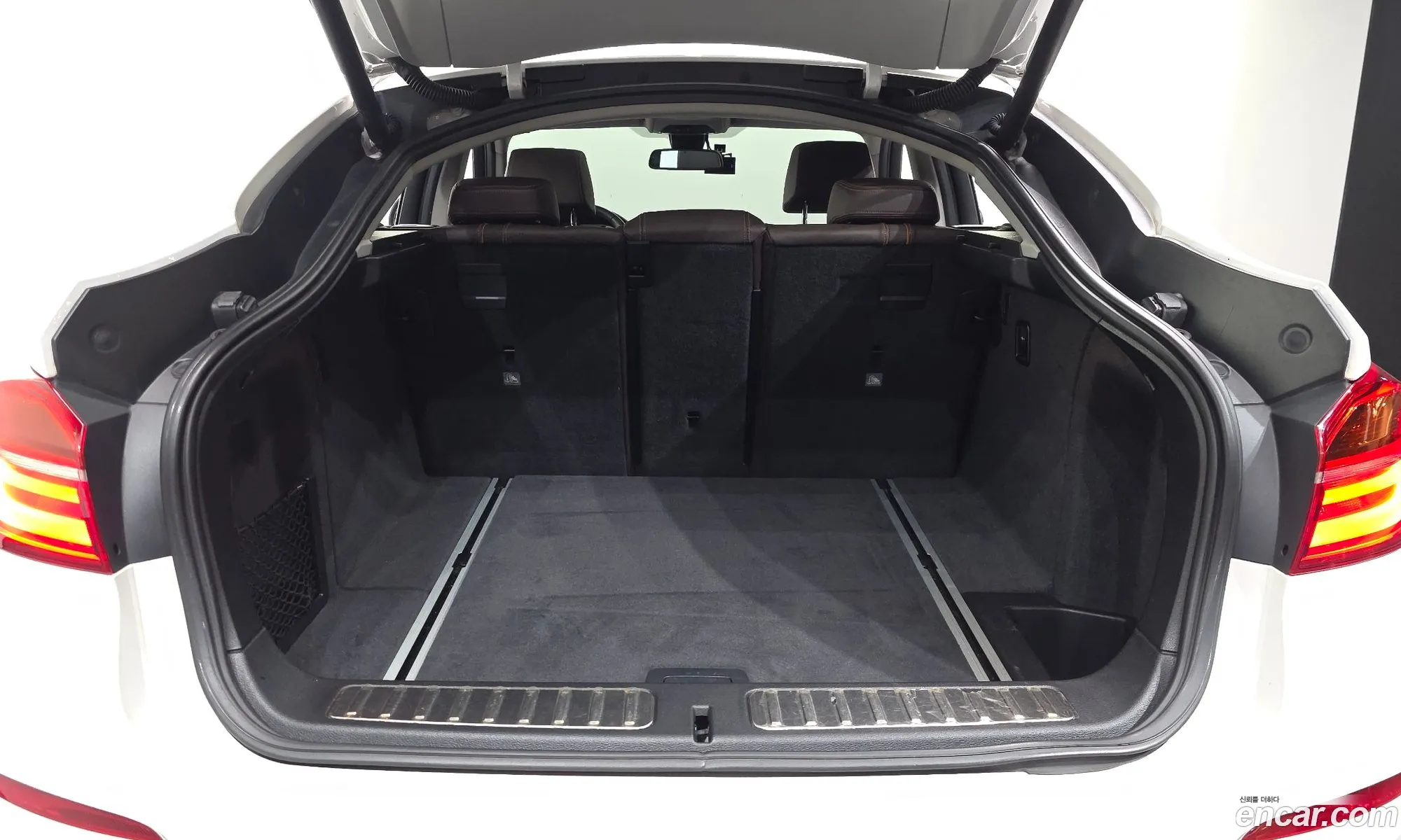 BMW X4 2017 WBAXX1102H0W05497 — 5