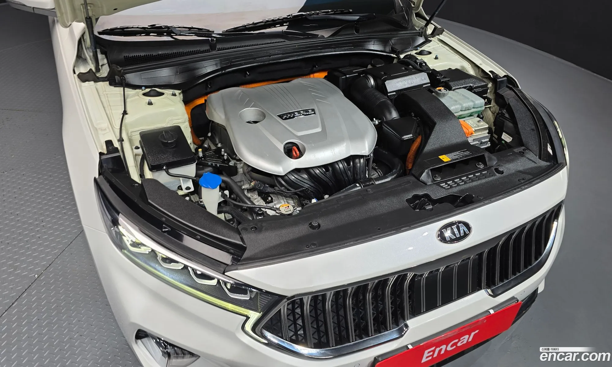 Kia K7 Premier Hybrid 2019 — 34