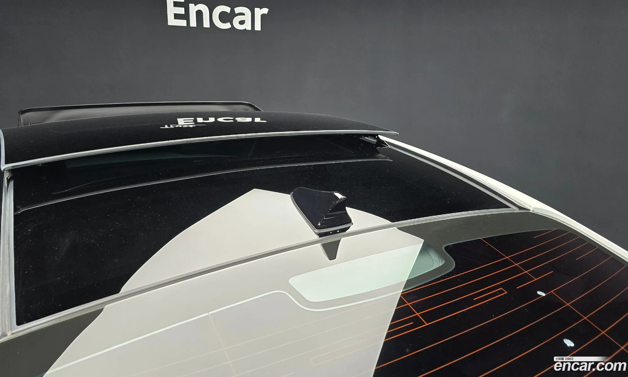 Kia K7 Premier Hybrid 2019 — 23