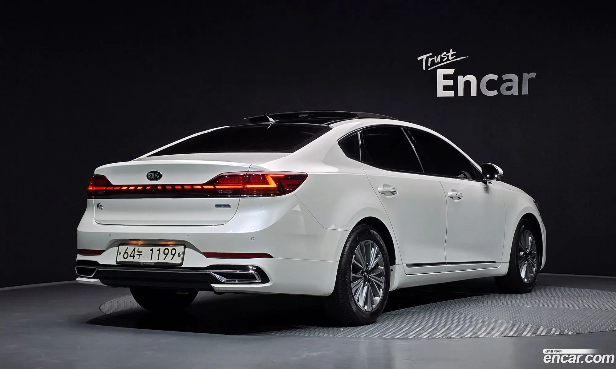 Kia K7 Premier Hybrid 2019 — 24