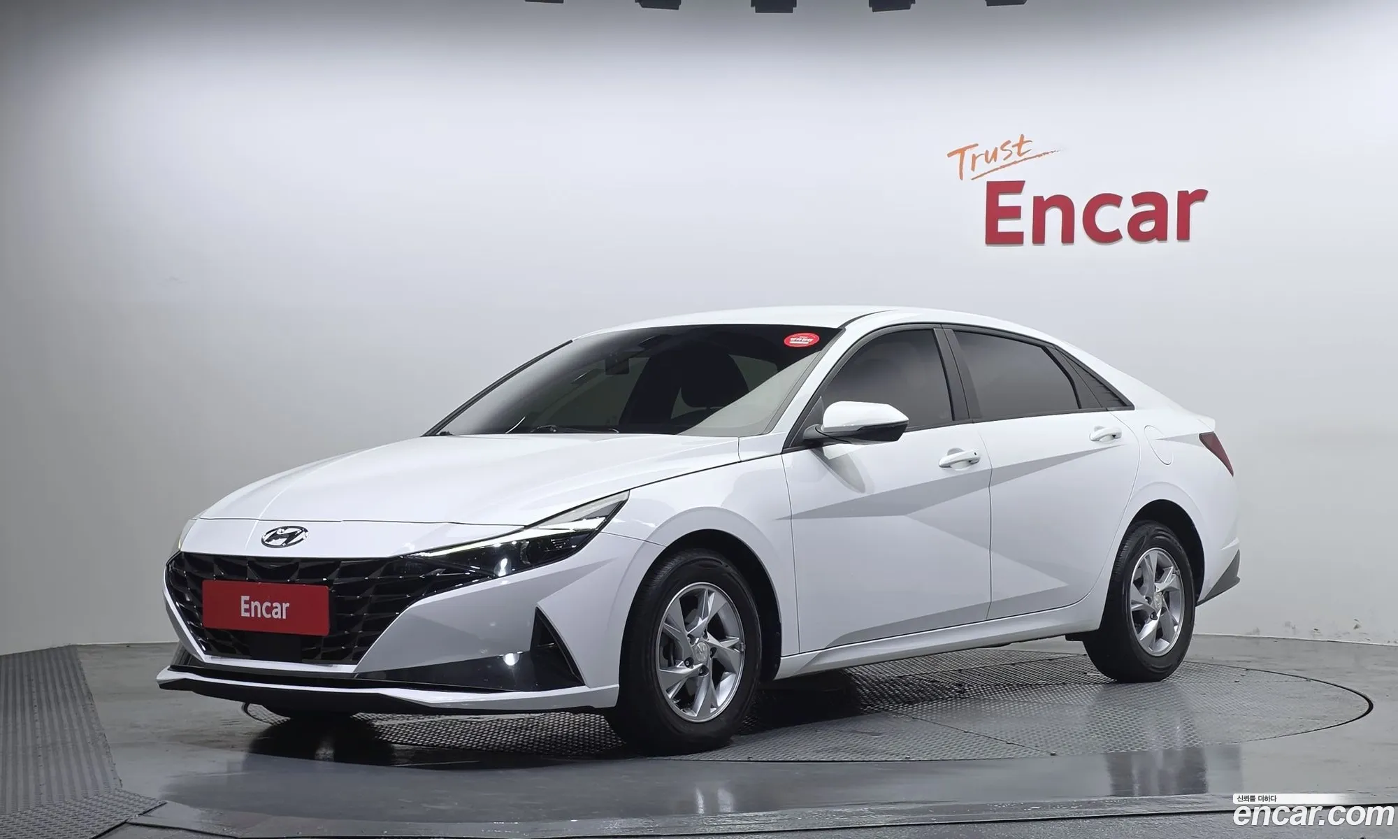 Hyundai Elantra 2021 — 26