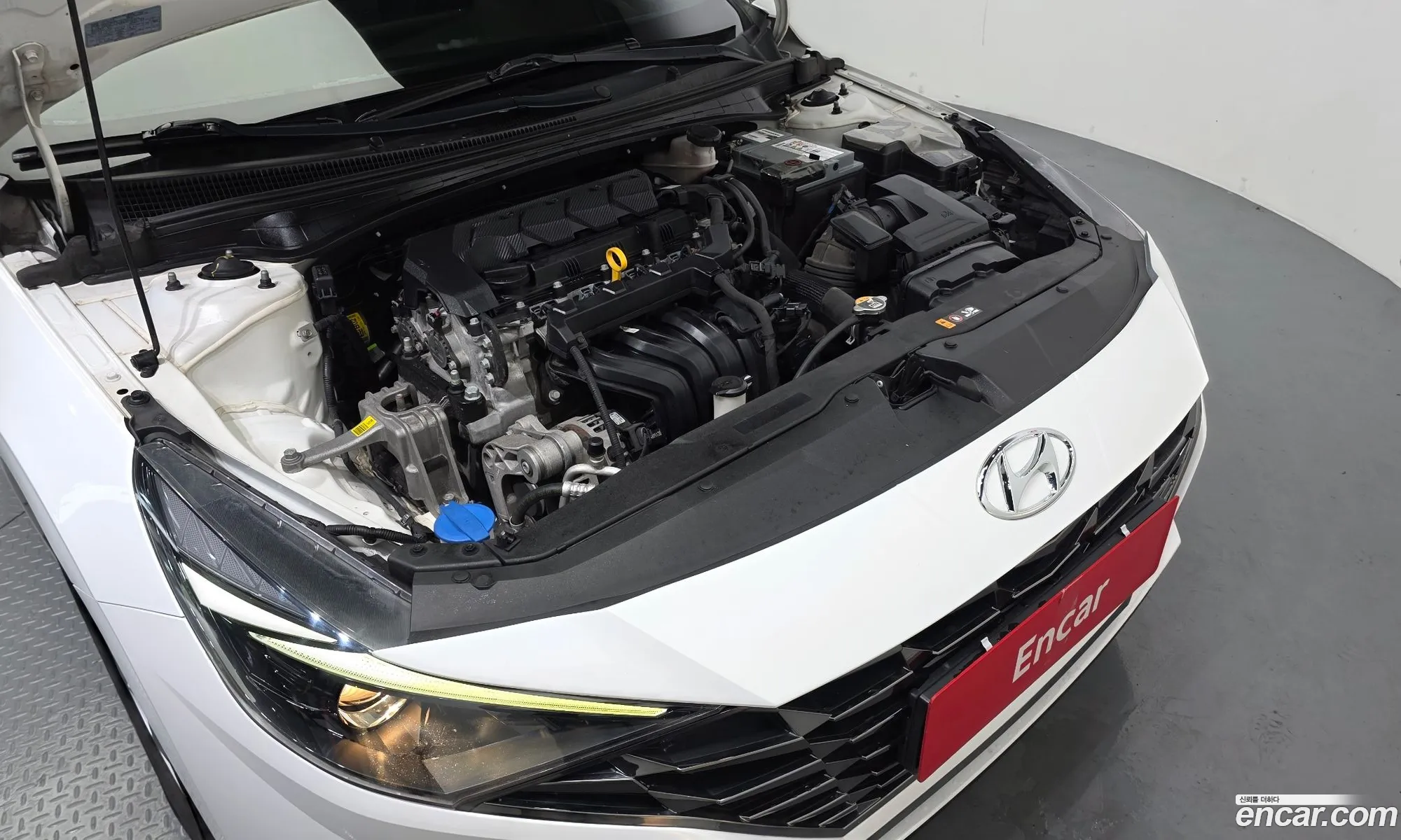 Hyundai Elantra 2021 — 14