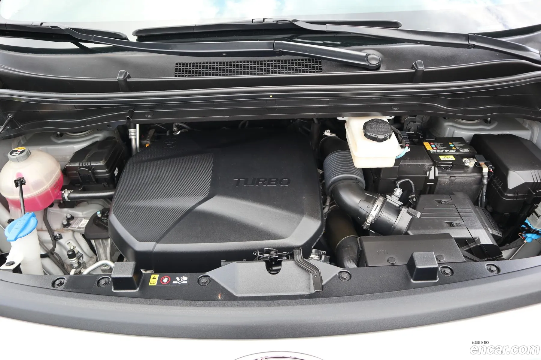 Hyundai Staria 2021 — 3