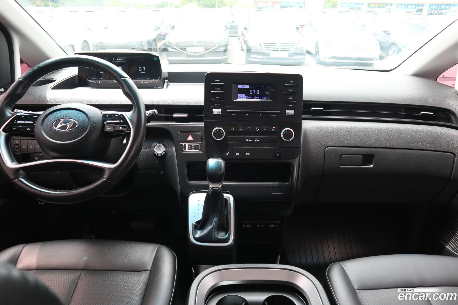 Hyundai Staria 2021 — 15