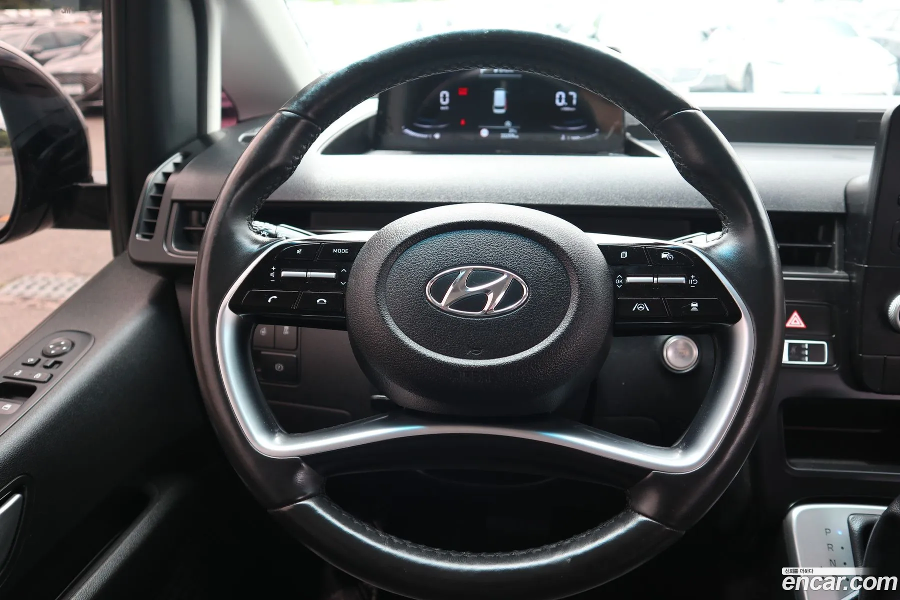 Hyundai Staria 2021 — 4