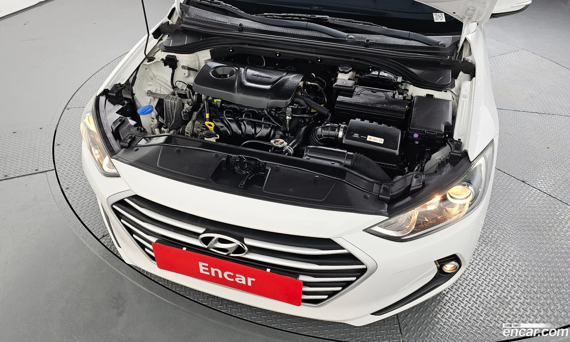 Hyundai Elantra AD 2017 — 5