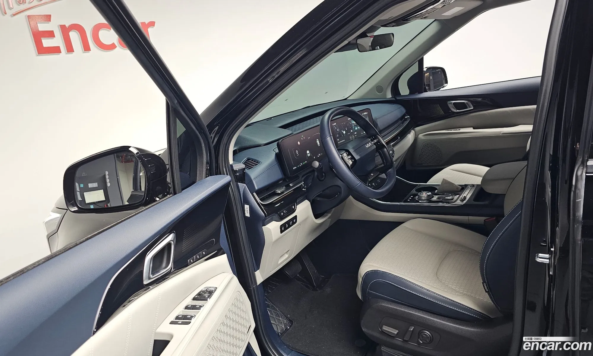Kia Carnival 2025 — 17