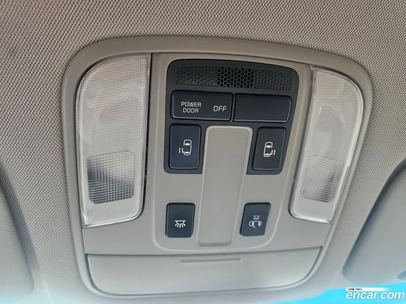 Kia Carnival 2016 — 14