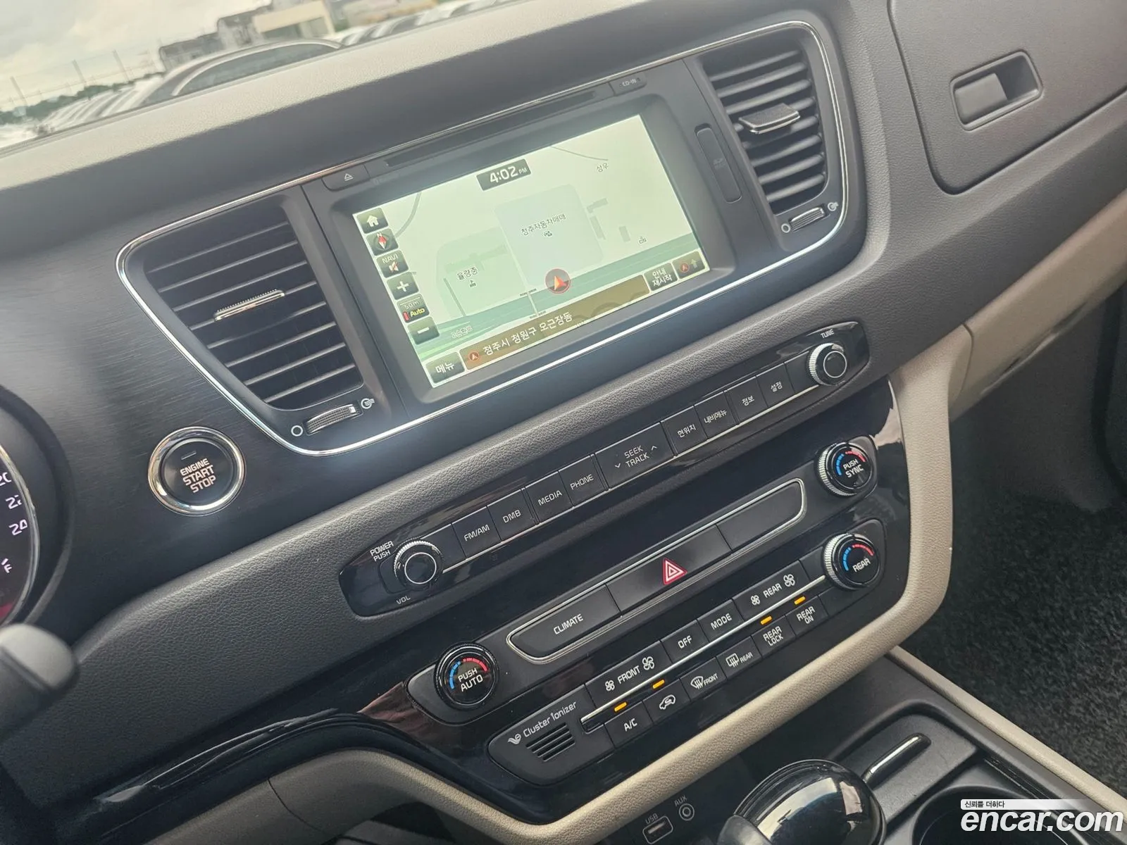 Kia Carnival 2016 — 17