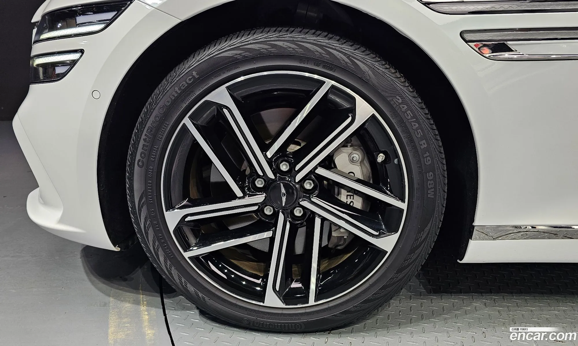 Genesis G80 2024 — 21