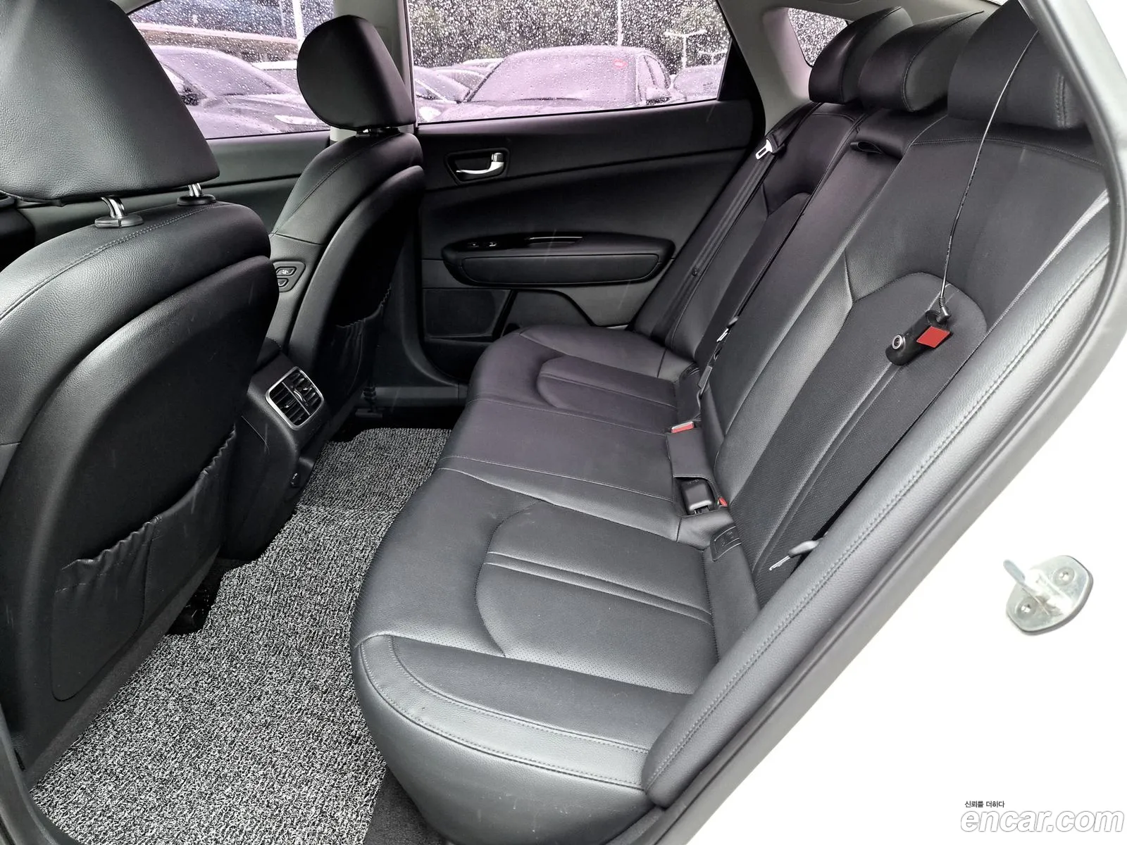 Kia K5 Hybrid 2016 — 14