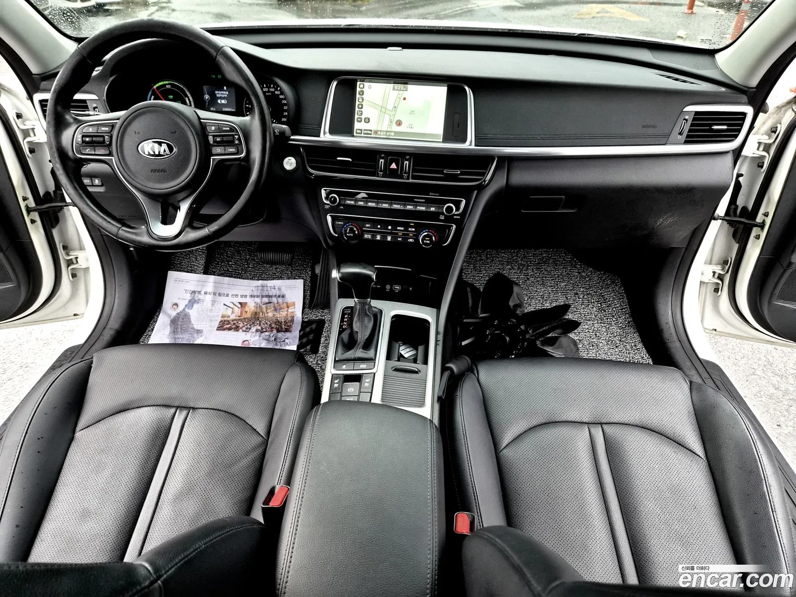 Kia K5 Hybrid 2016 — 12