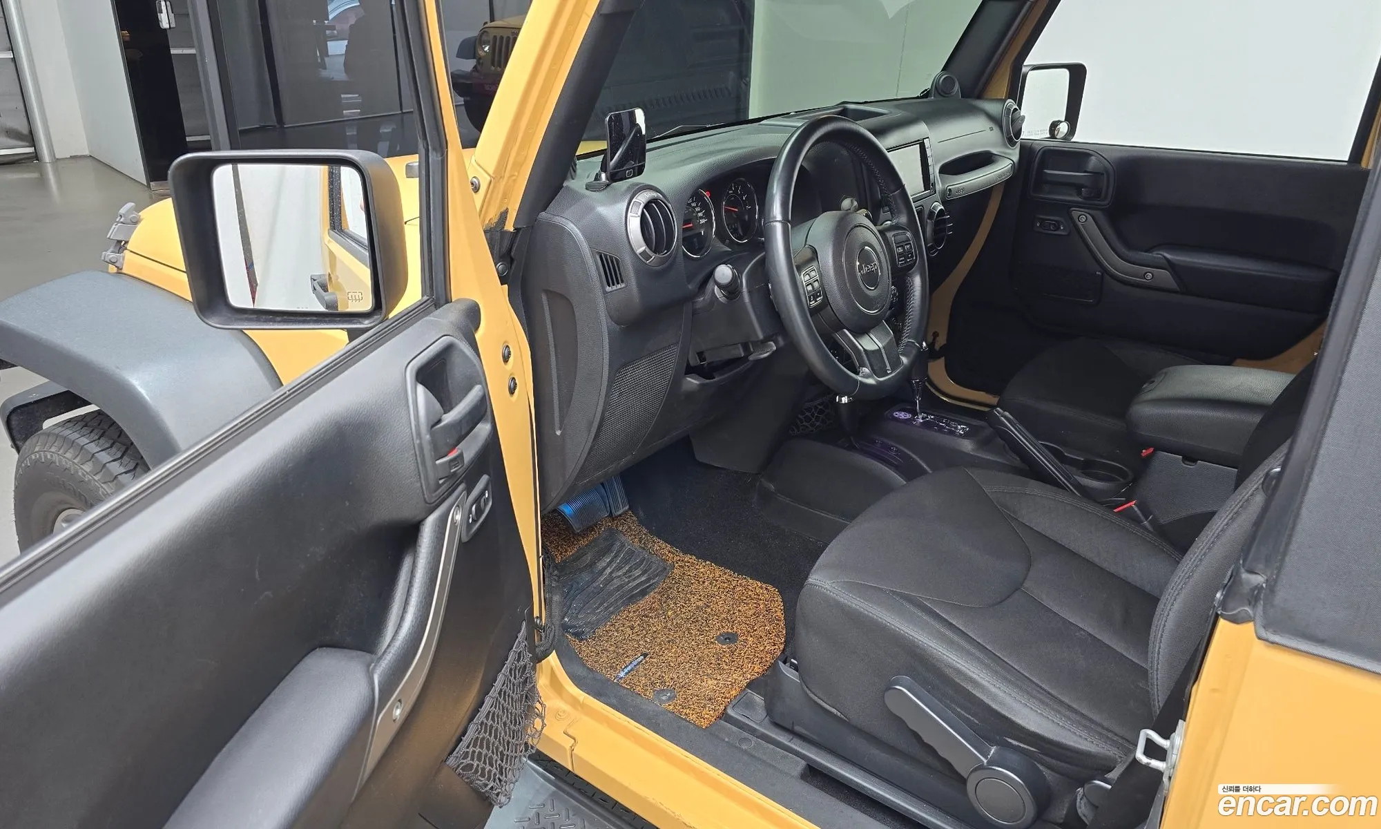 Jeep Wrangler 2013 — 13