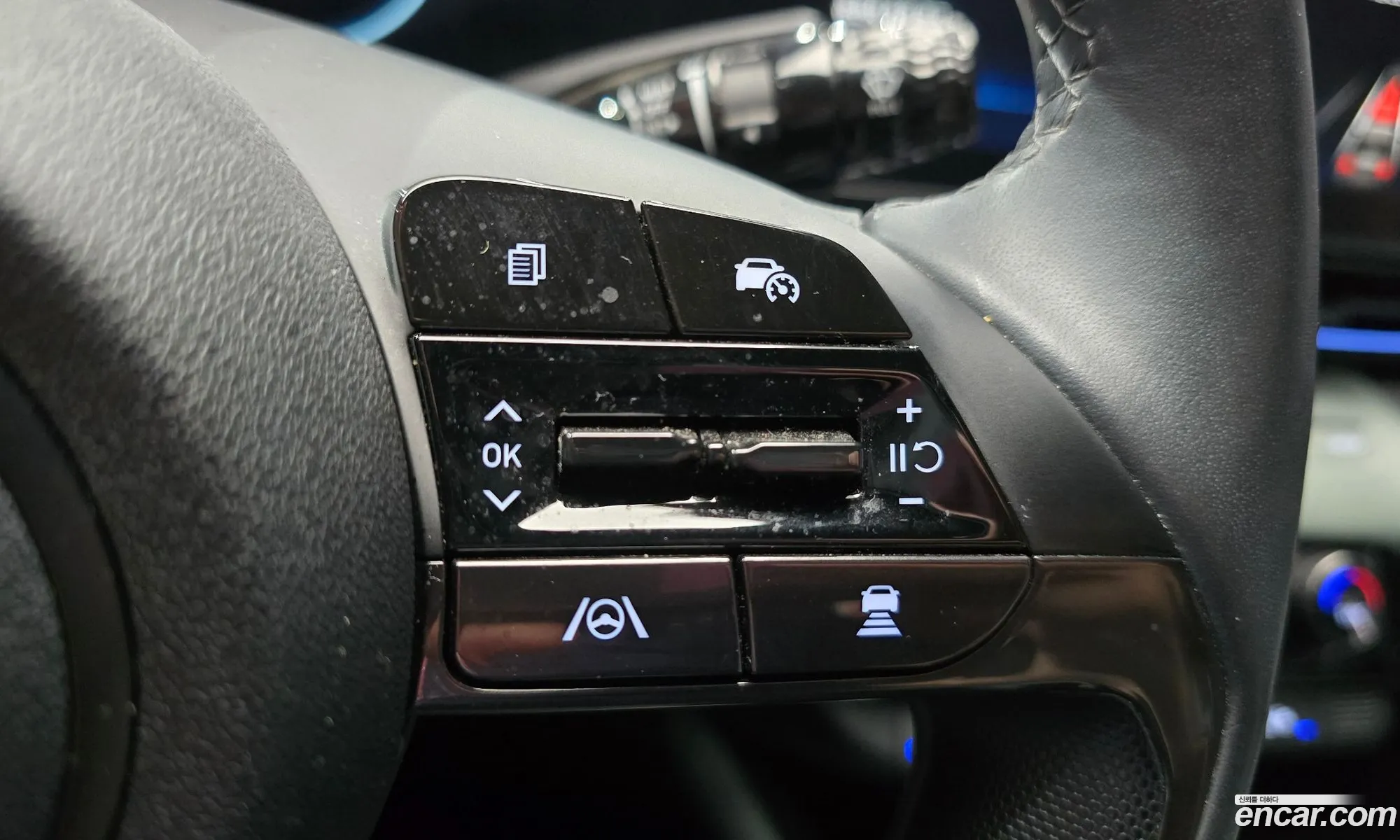 Hyundai Elantra Hybrid 2024 — 17