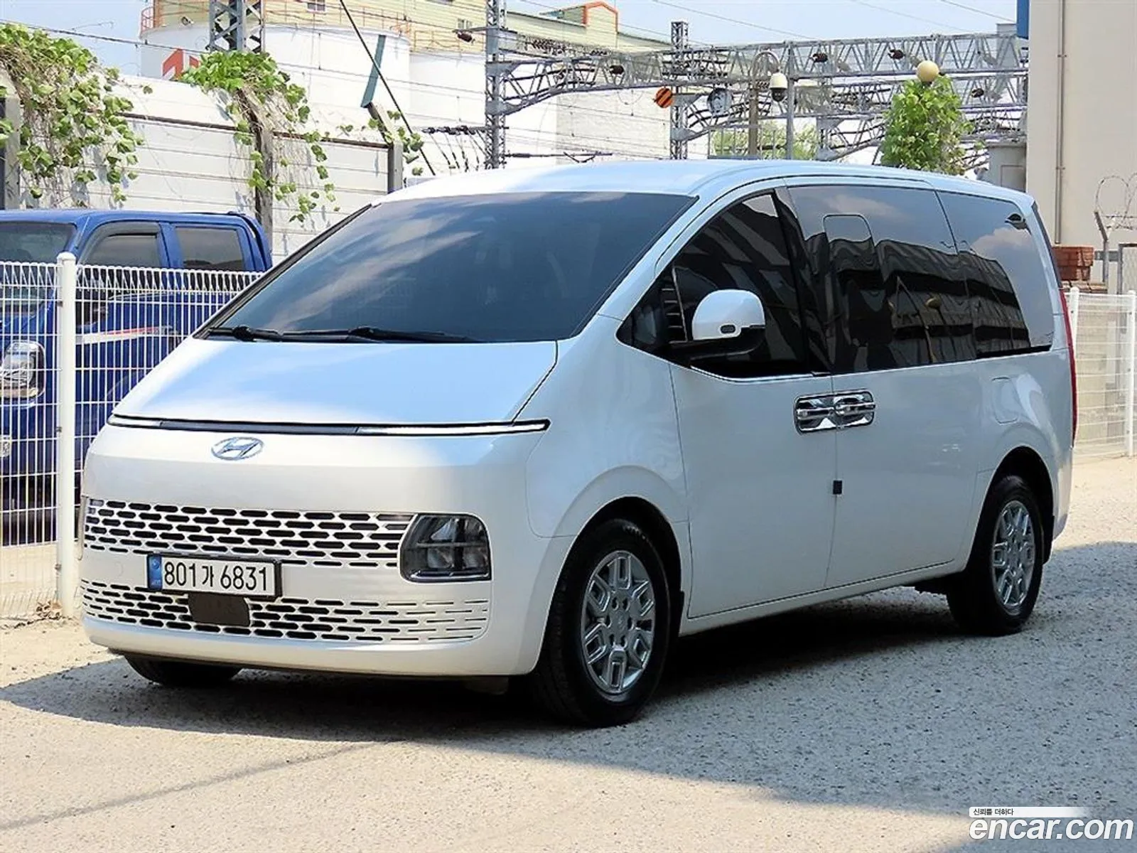 Hyundai Staria 2023 — 15