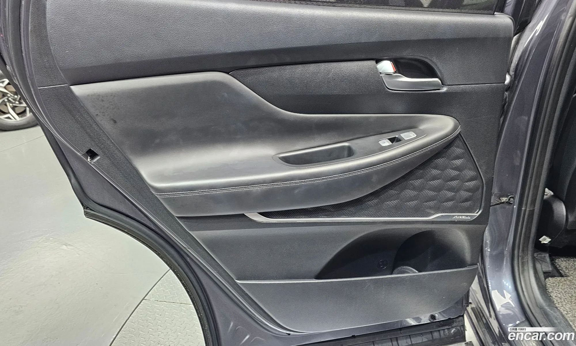 Hyundai Santa Fe 2020 — 24