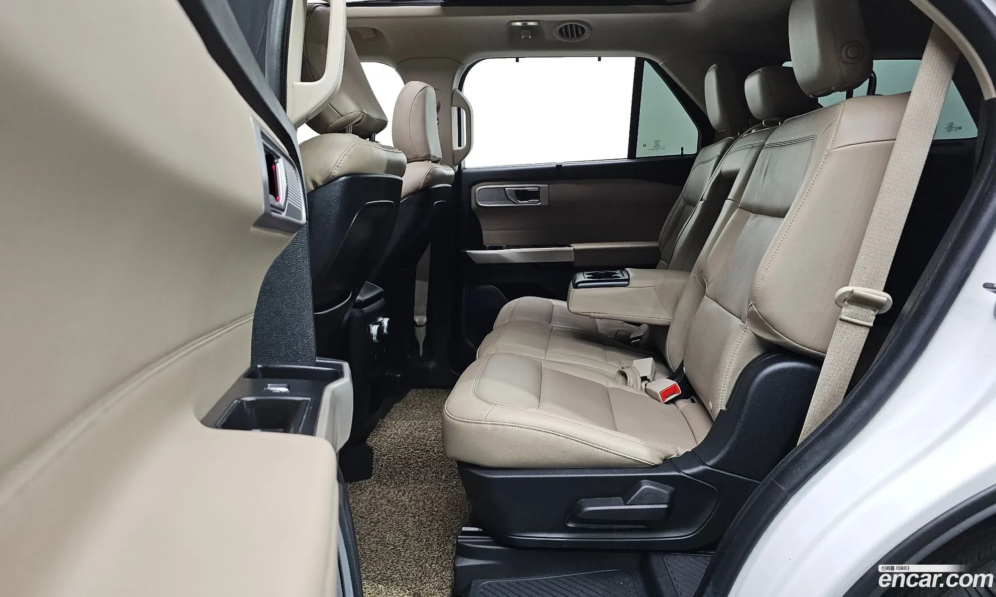 Ford Explorer 6th Gen 2020 1FMSK8FH9LGC66901 — 32