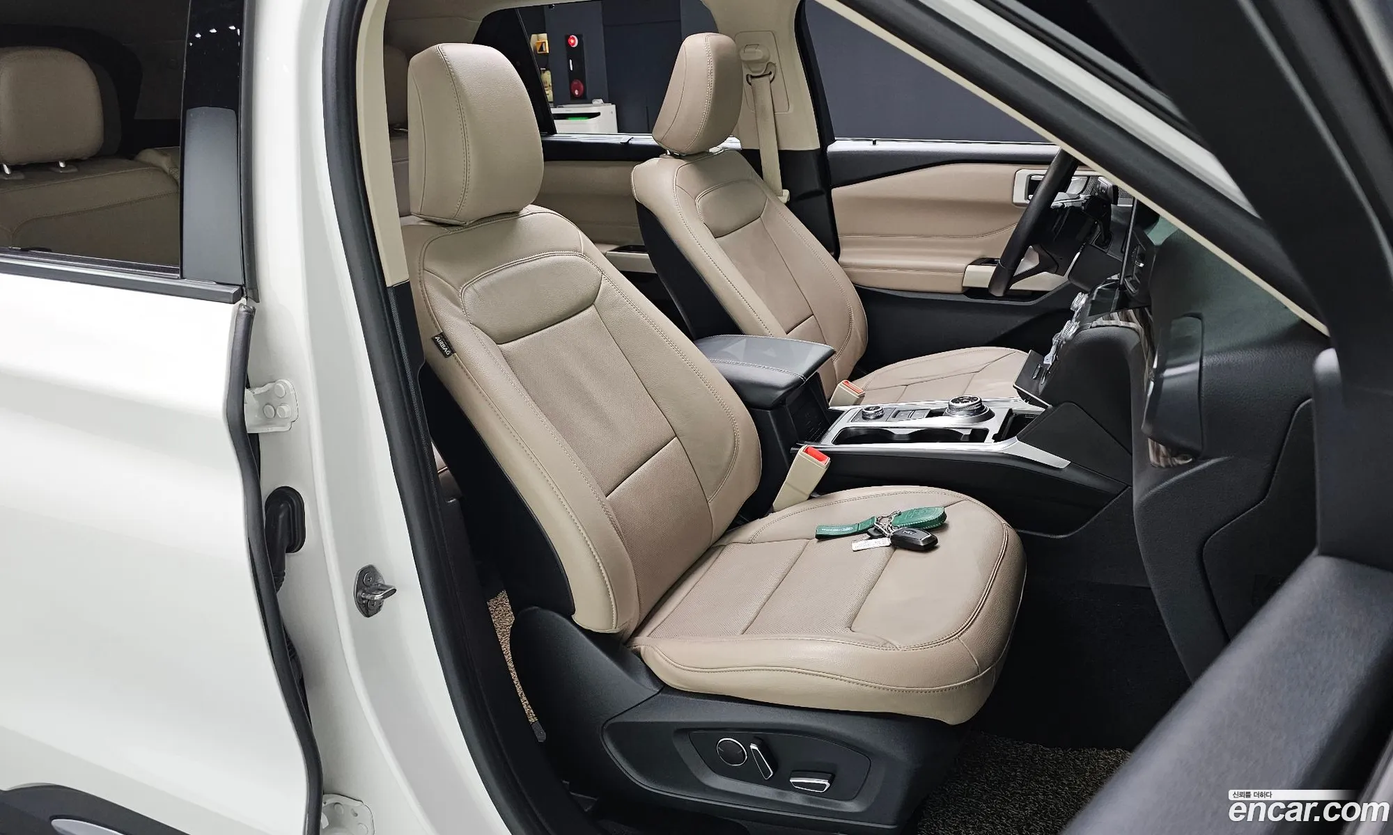 Ford Explorer 6th Gen 2020 1FMSK8FH9LGC66901 — 5