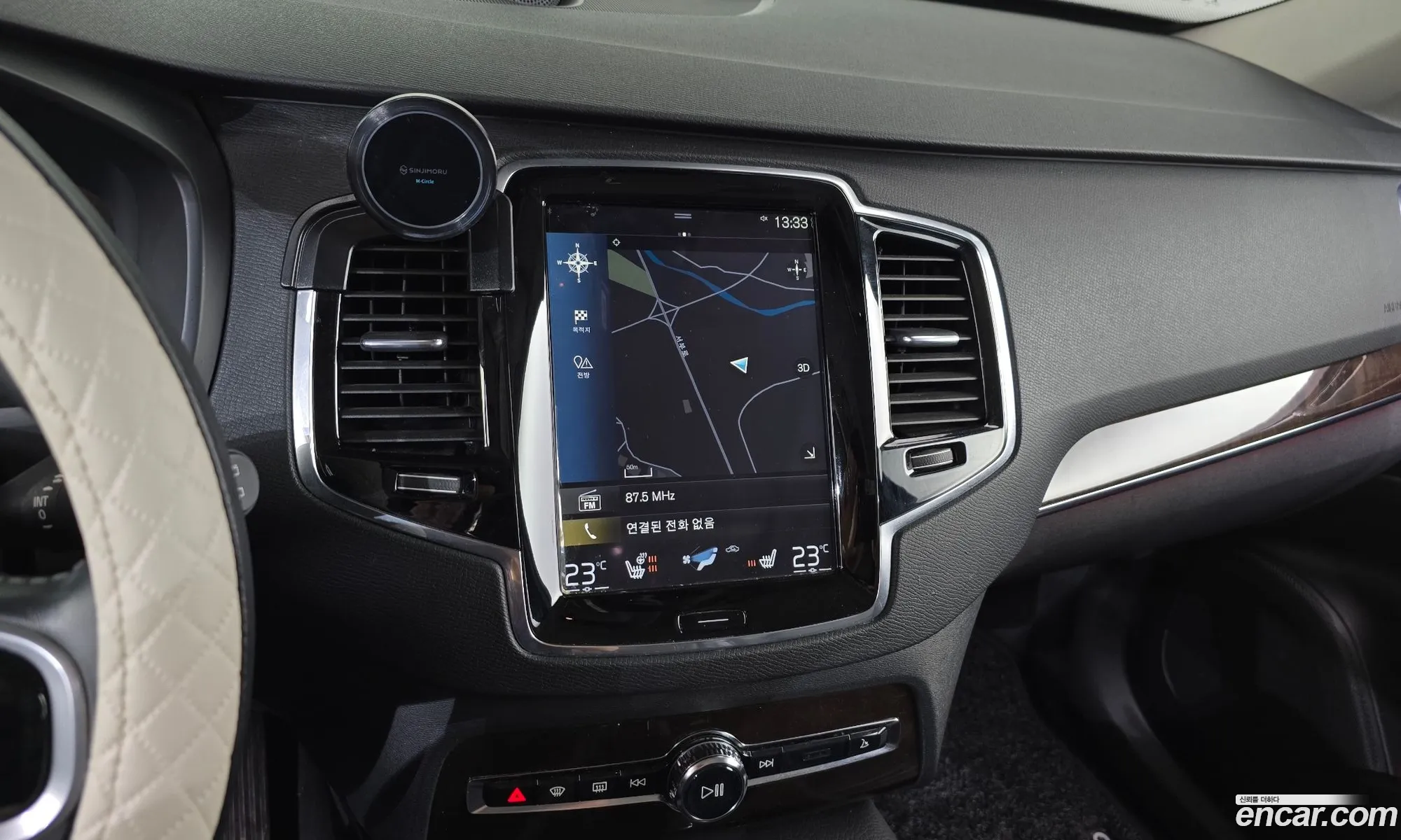 Volvo XC90 2016 — 12